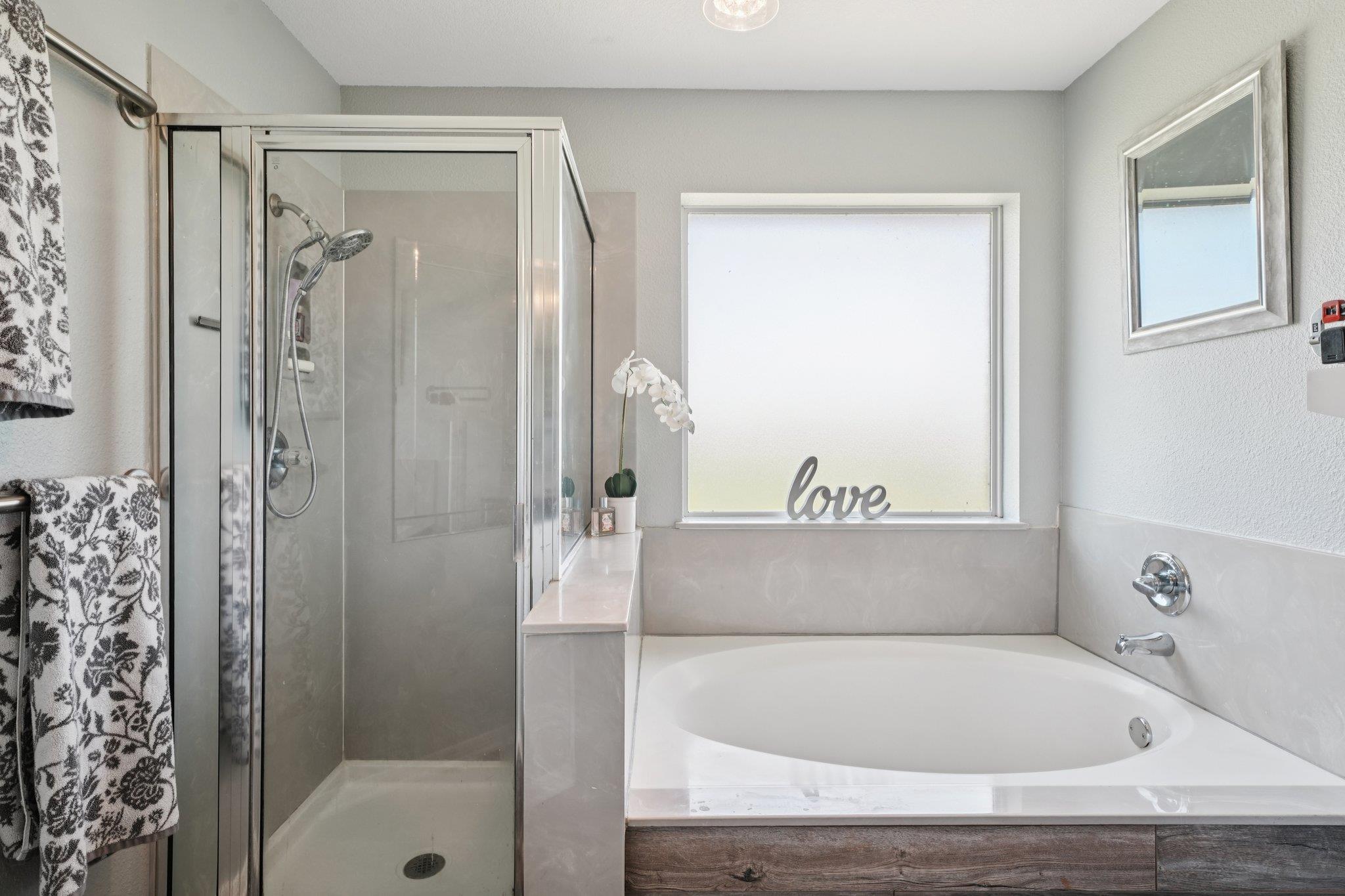 401 Southern Dr, Buda, TX 78610