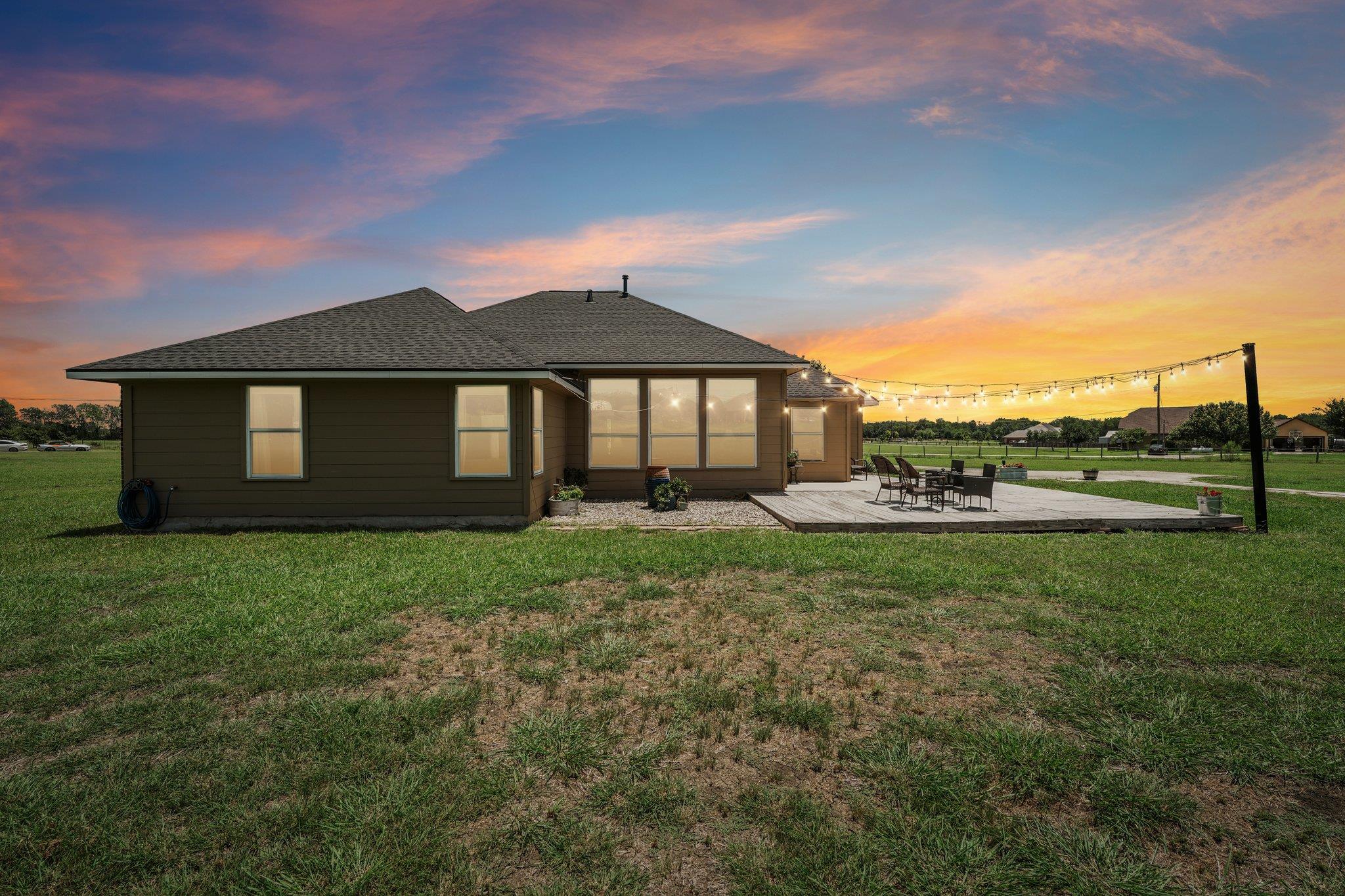 401 Southern Dr, Buda, TX 78610