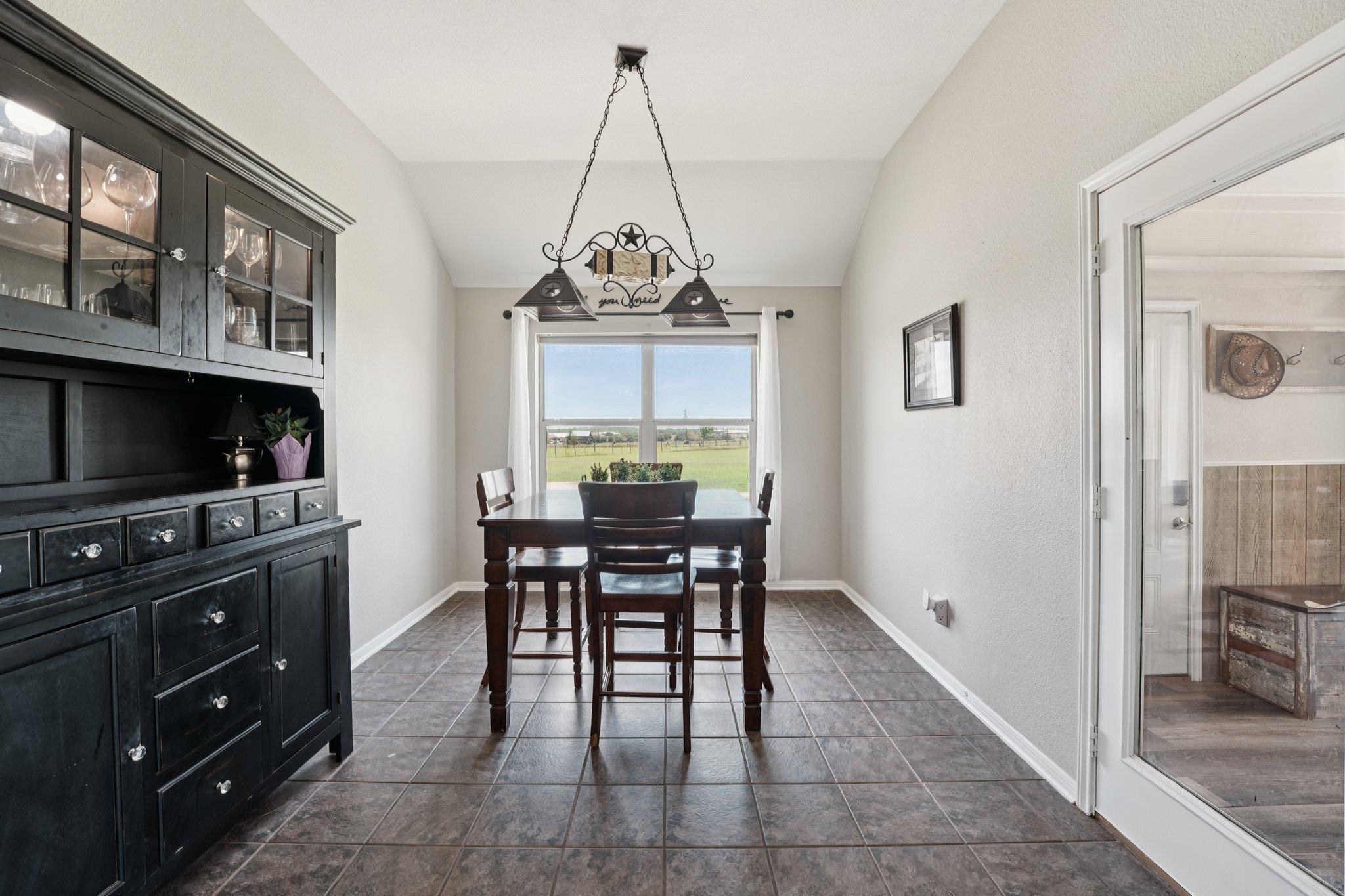 401 Southern Dr, Buda, TX 78610