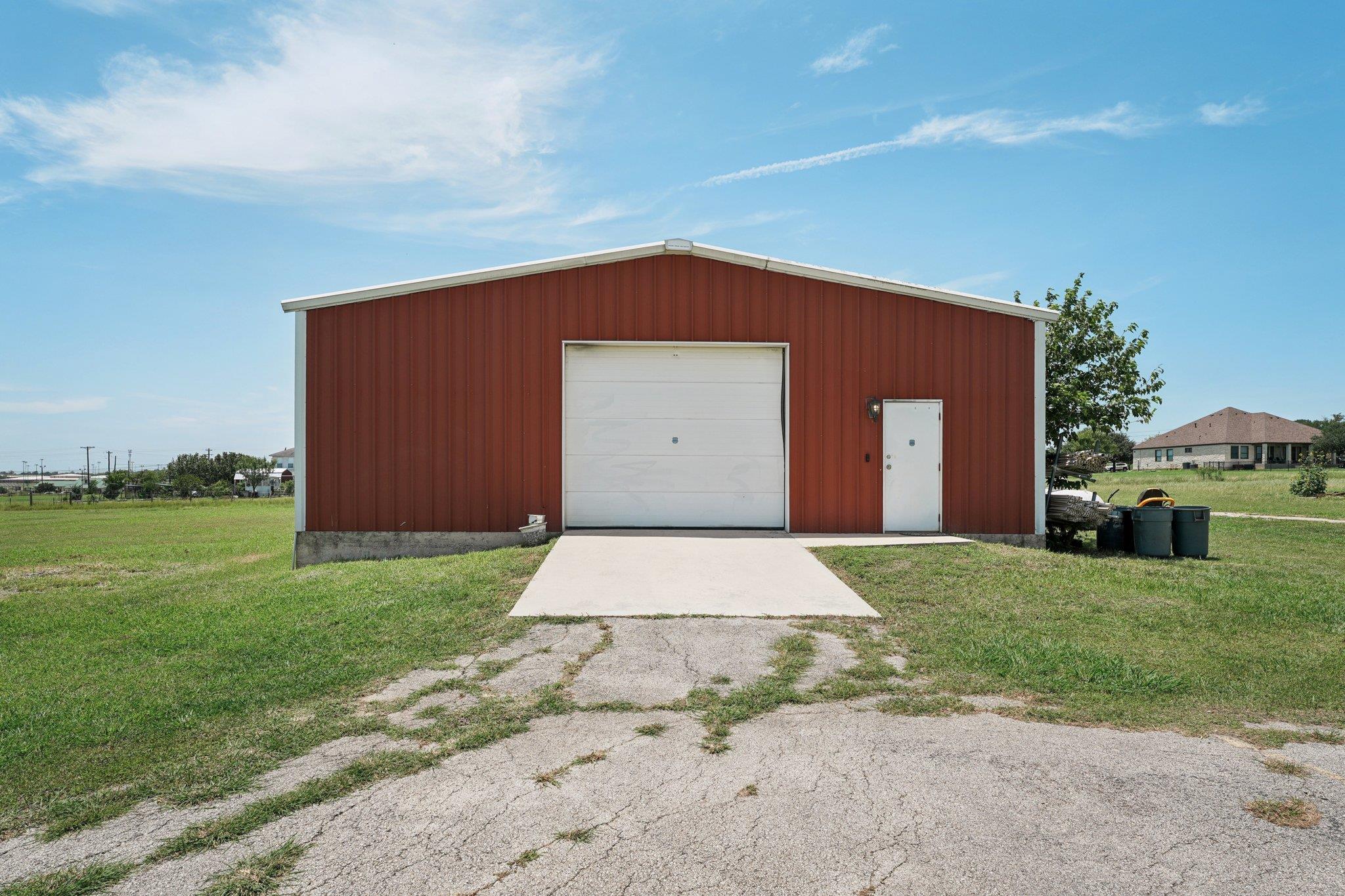 401 Southern Dr, Buda, TX 78610