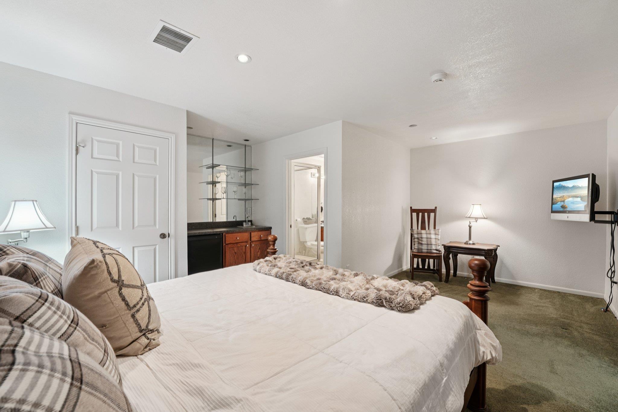 401 Southern Dr, Buda, TX 78610
