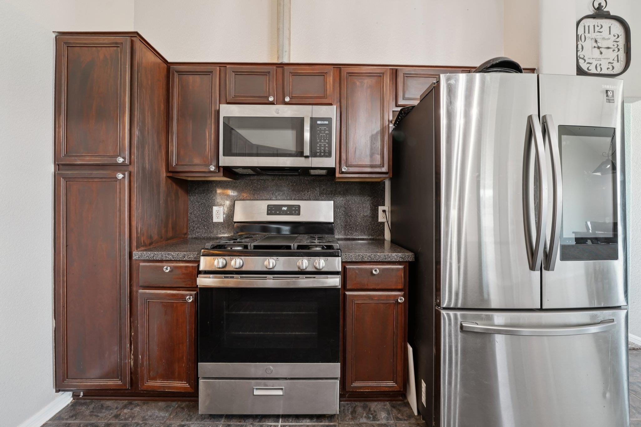 401 Southern Dr, Buda, TX 78610