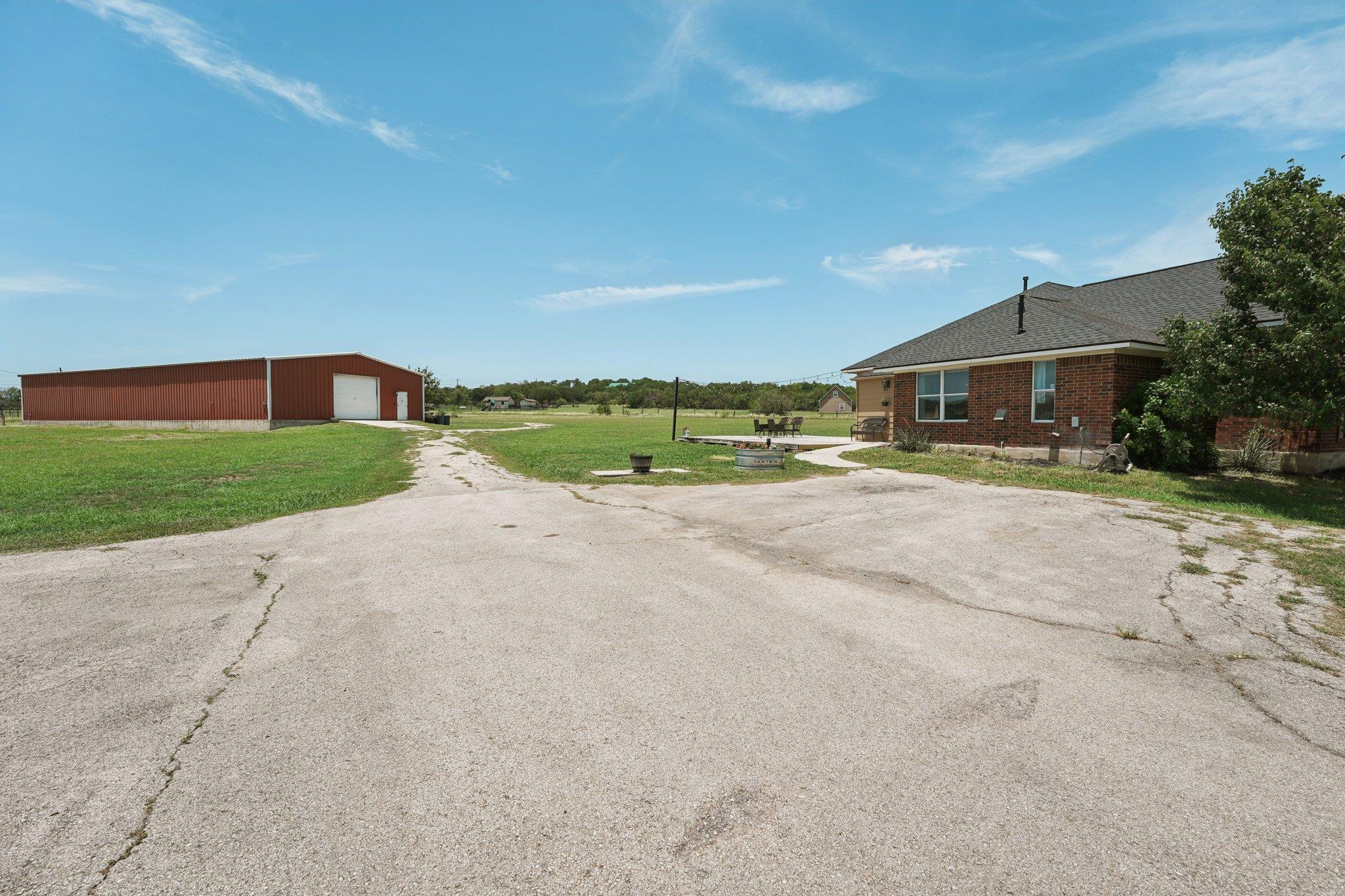 401 Southern Dr, Buda, TX 78610