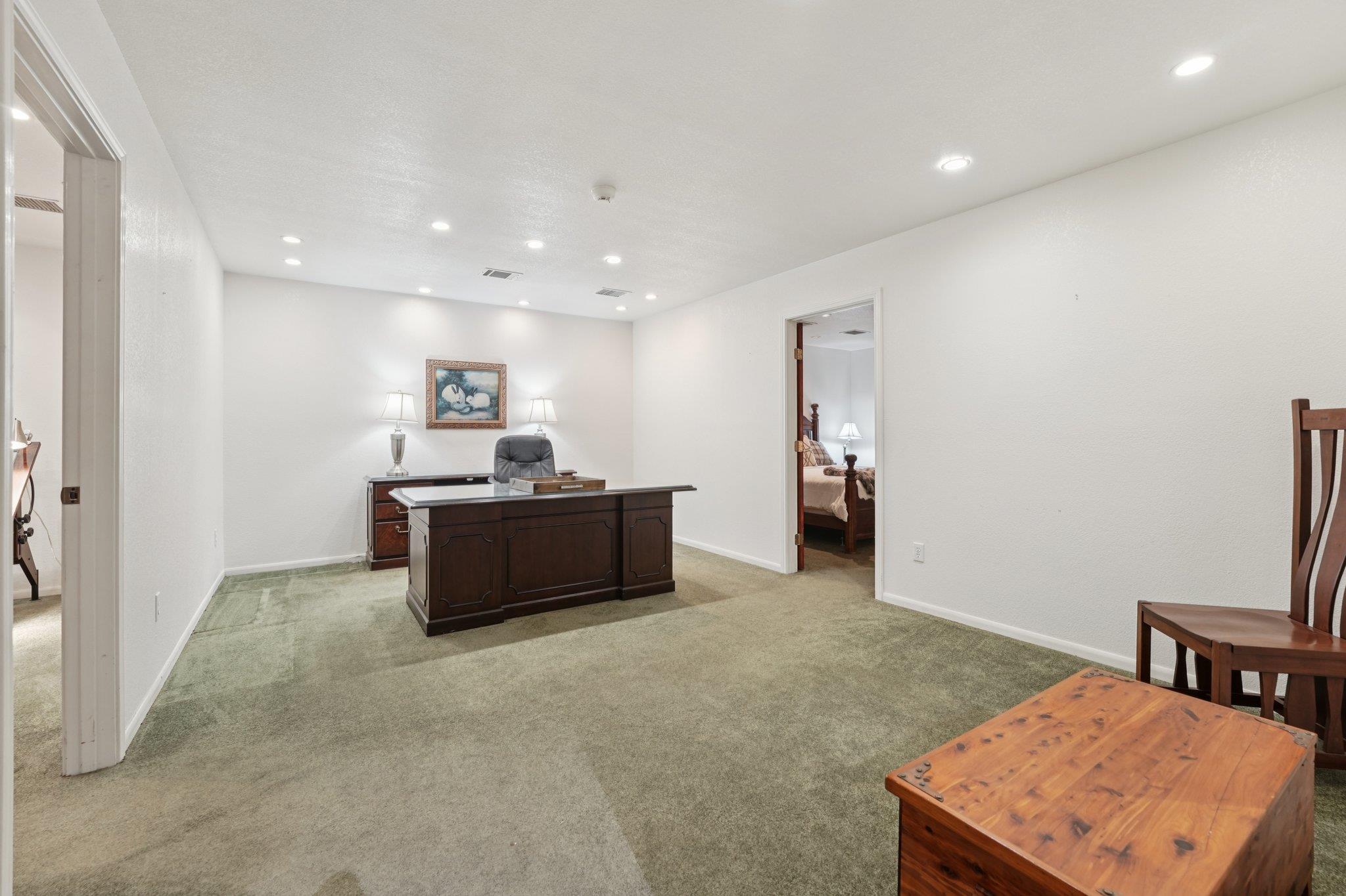 401 Southern Dr, Buda, TX 78610
