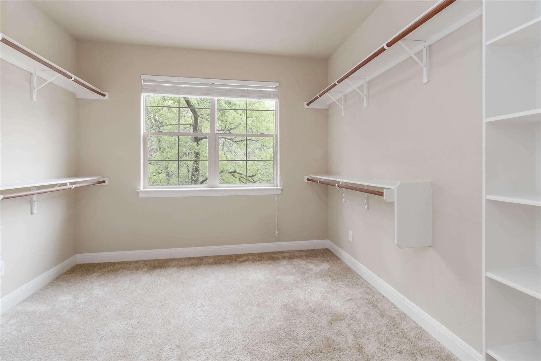 142 Kaanapali Ln, Bastrop, TX 78602