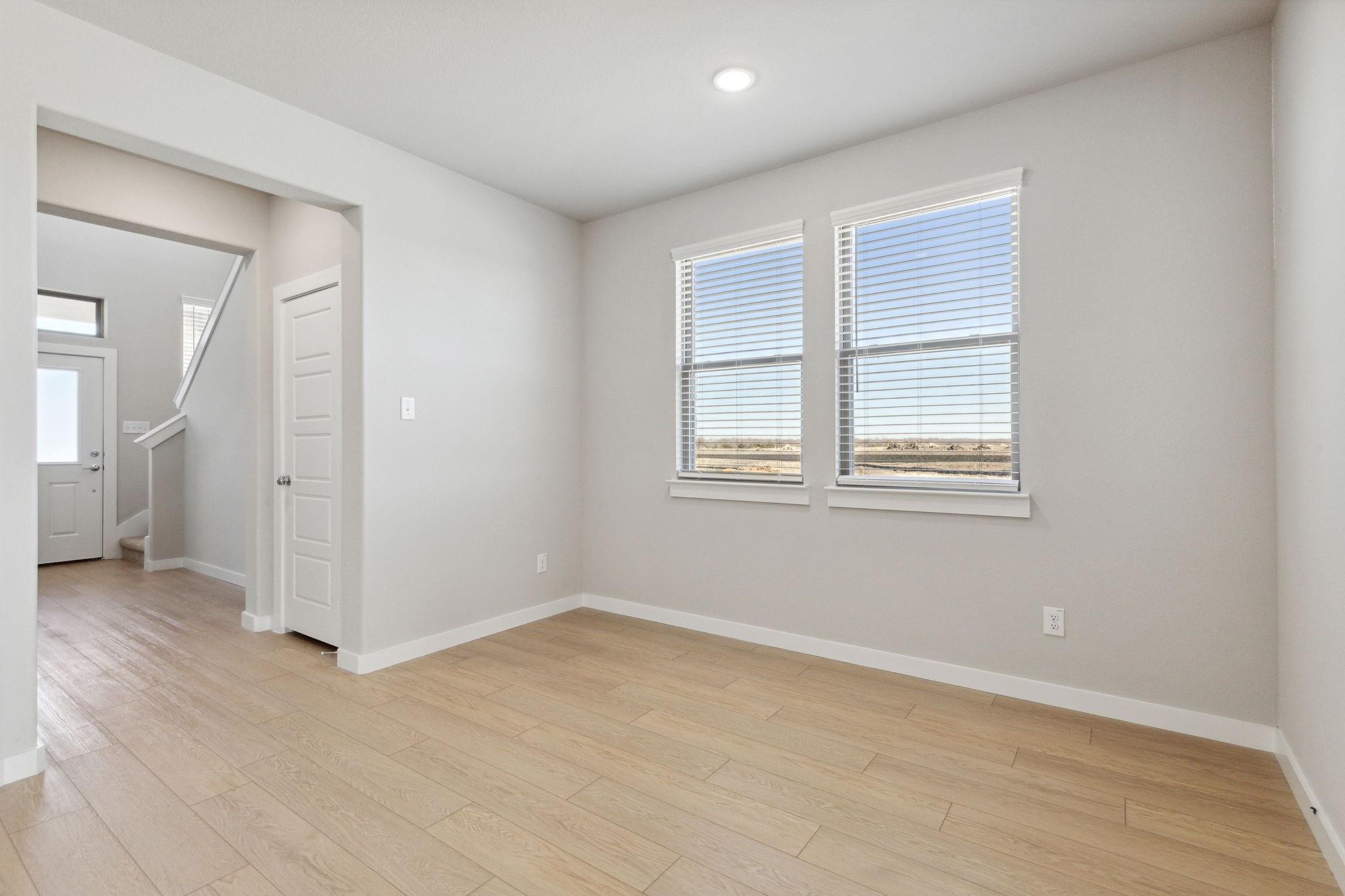 316 Bendecido Loop, Elgin, TX 78621