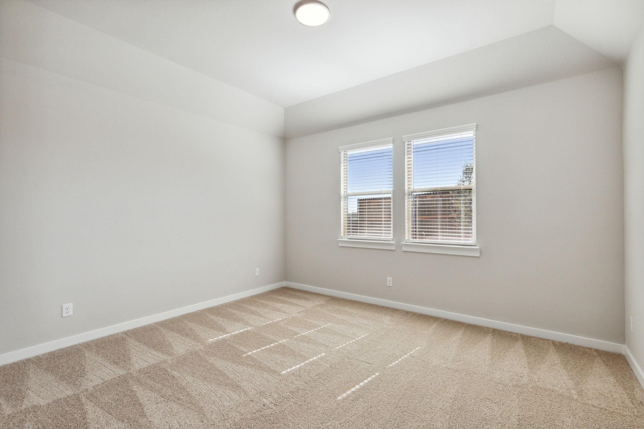 316 Bendecido Loop, Elgin, TX 78621