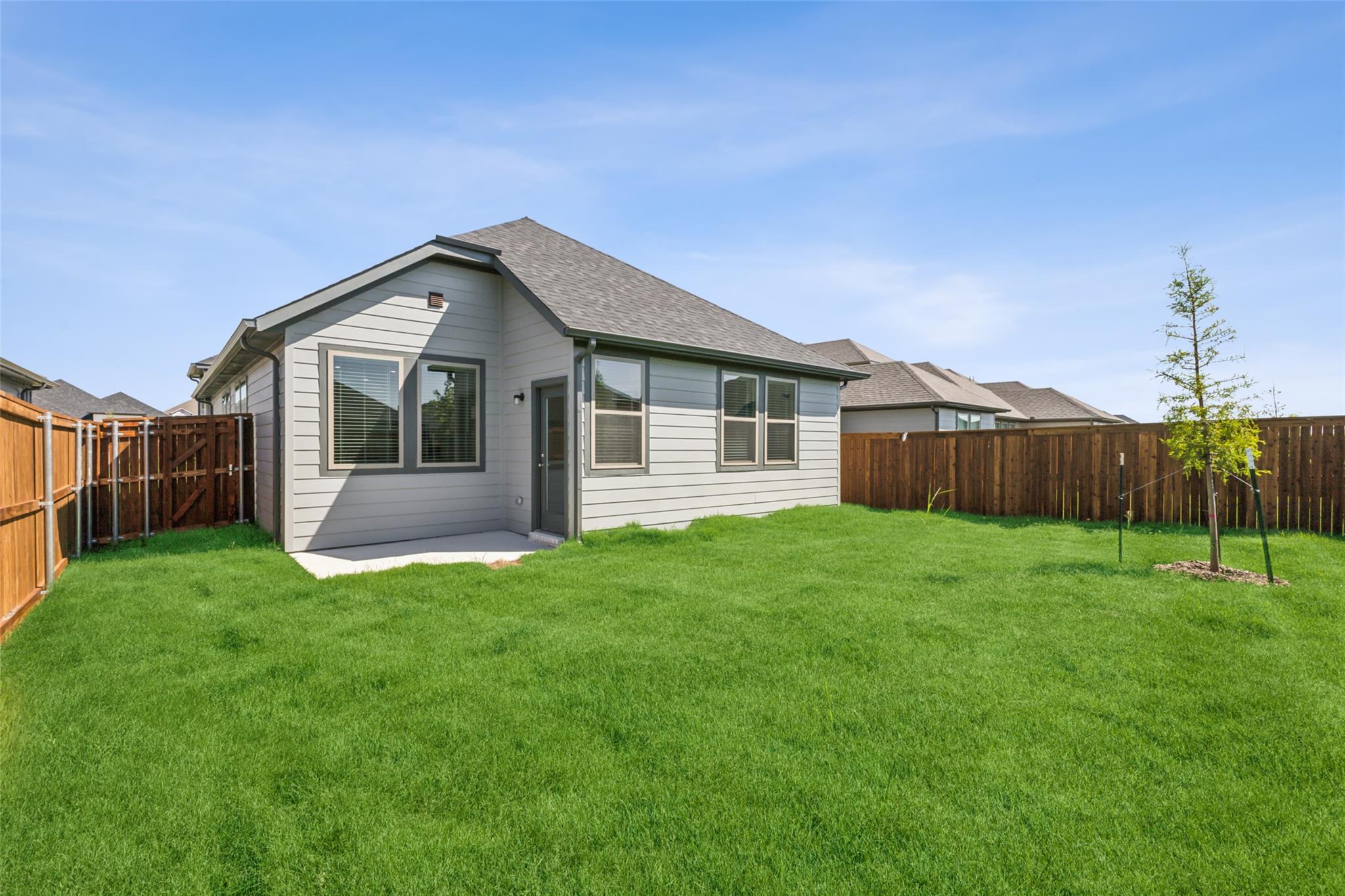 310 Bendecido Loop, Elgin, TX 78621