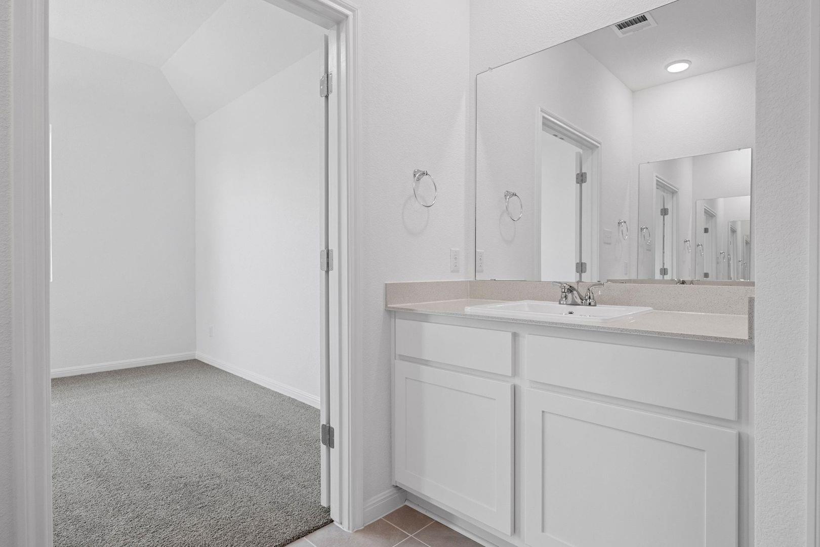 310 Bendecido Loop, Elgin, TX 78621