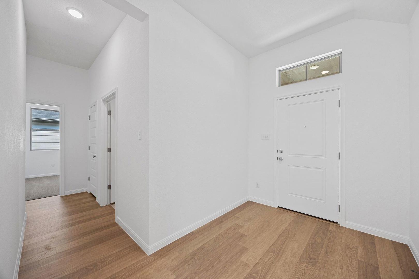 310 Bendecido Loop, Elgin, TX 78621