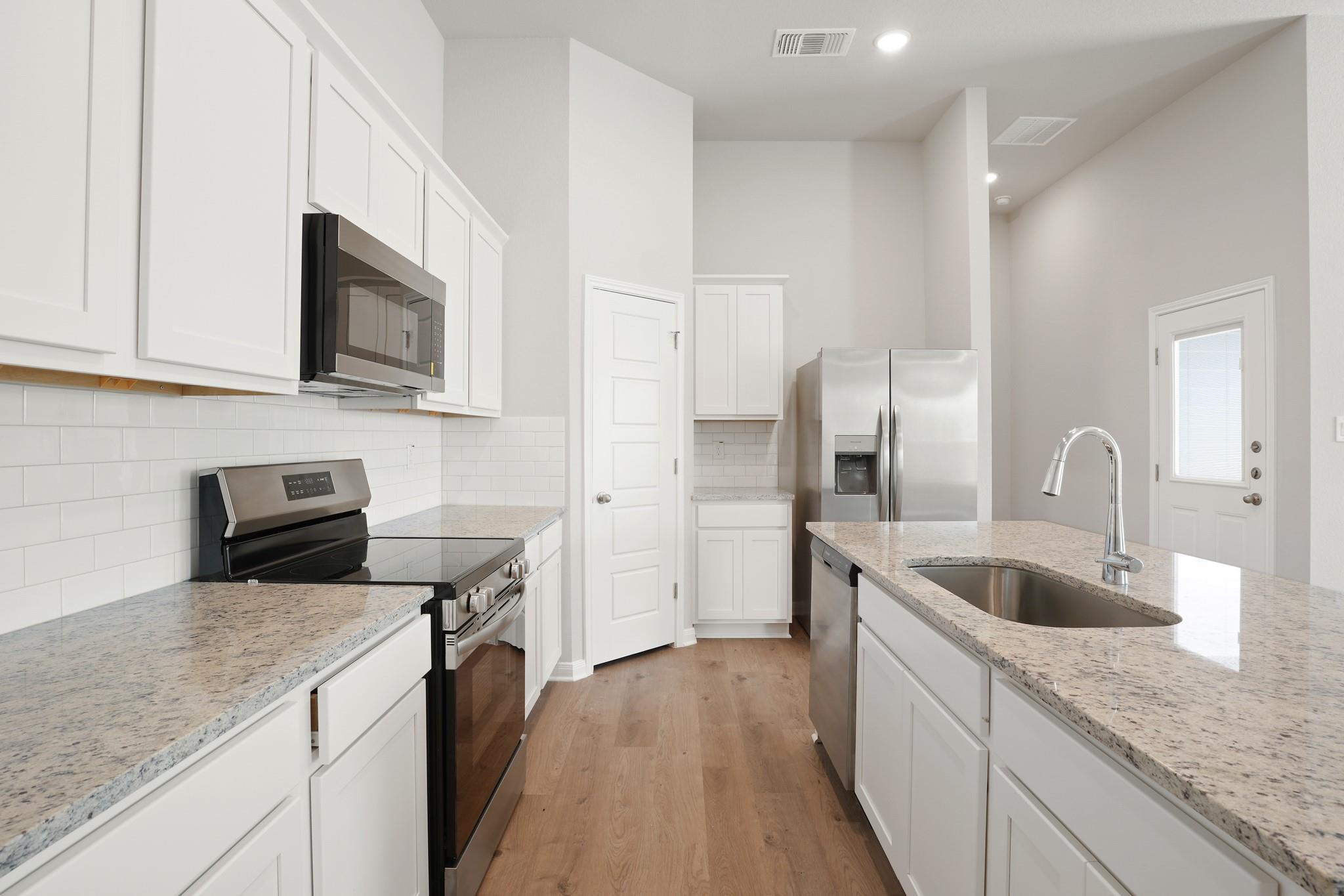 242 Schrader Dr # B, Buda, TX 78610