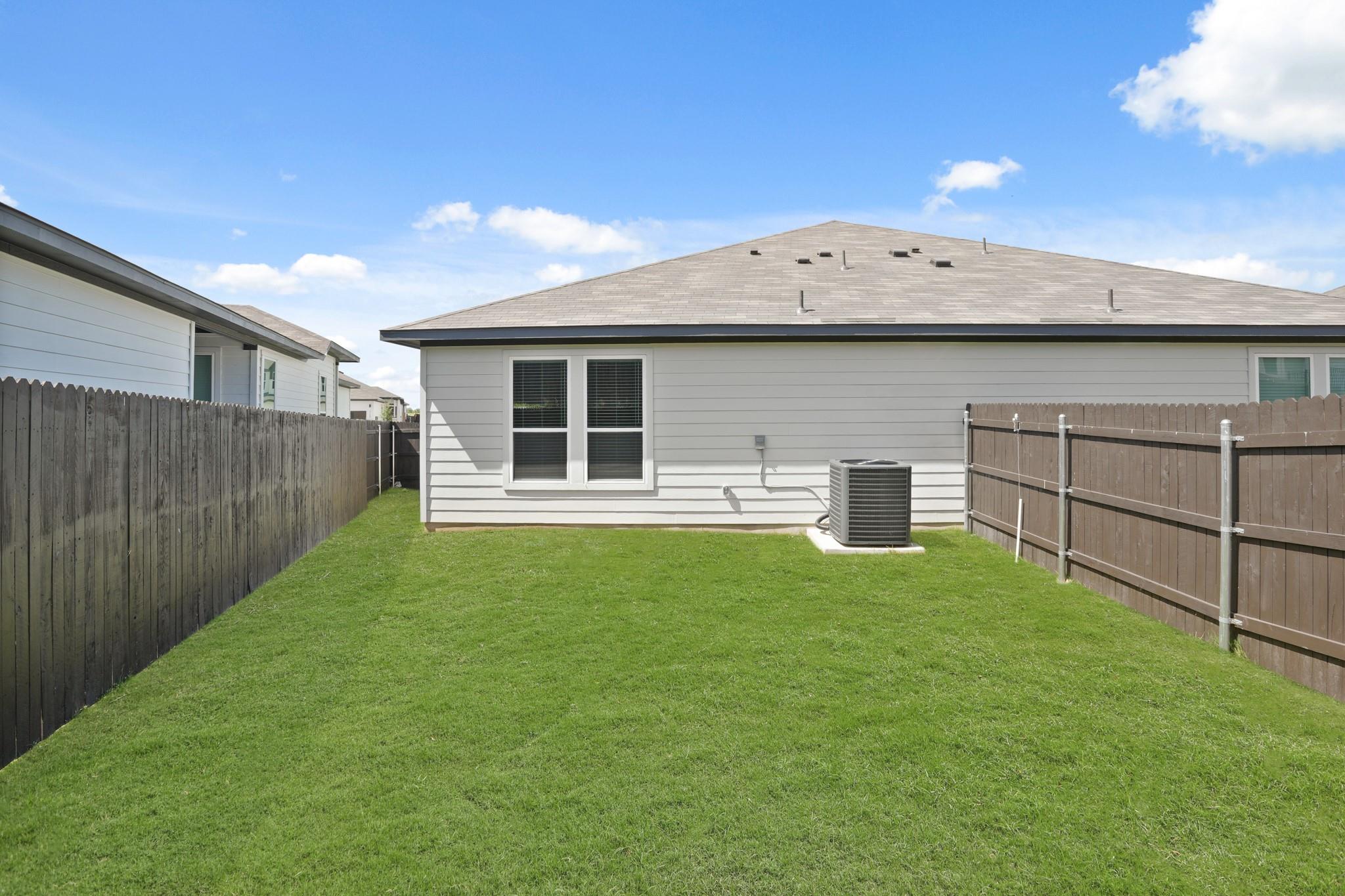 242 Schrader Dr # B, Buda, TX 78610