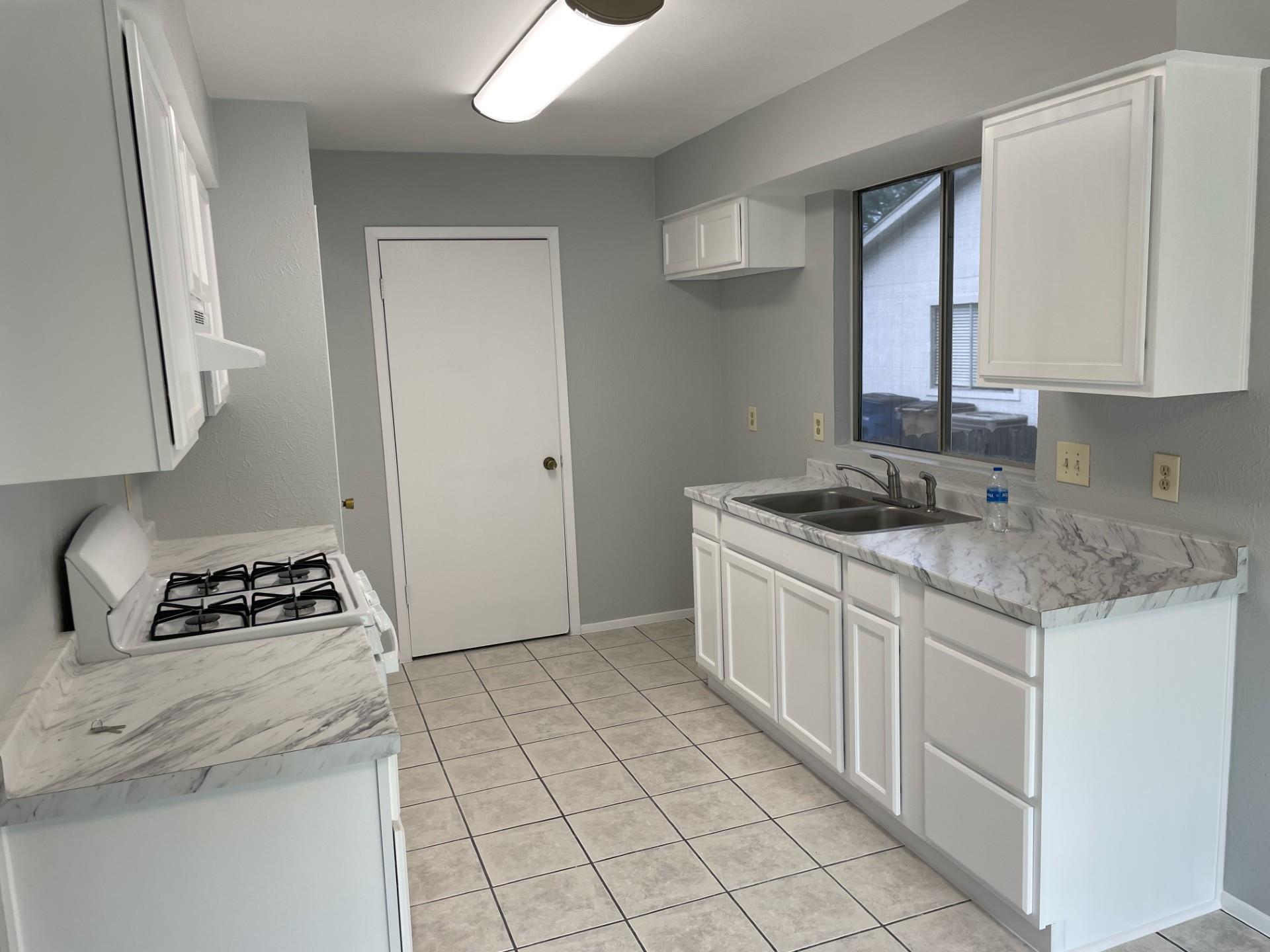 305 Hickok Ct, Austin, TX 78753