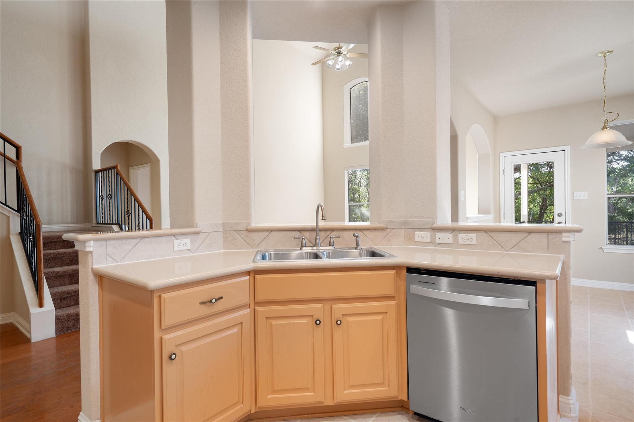 10309 Channel Island Dr, Austin, TX 78747