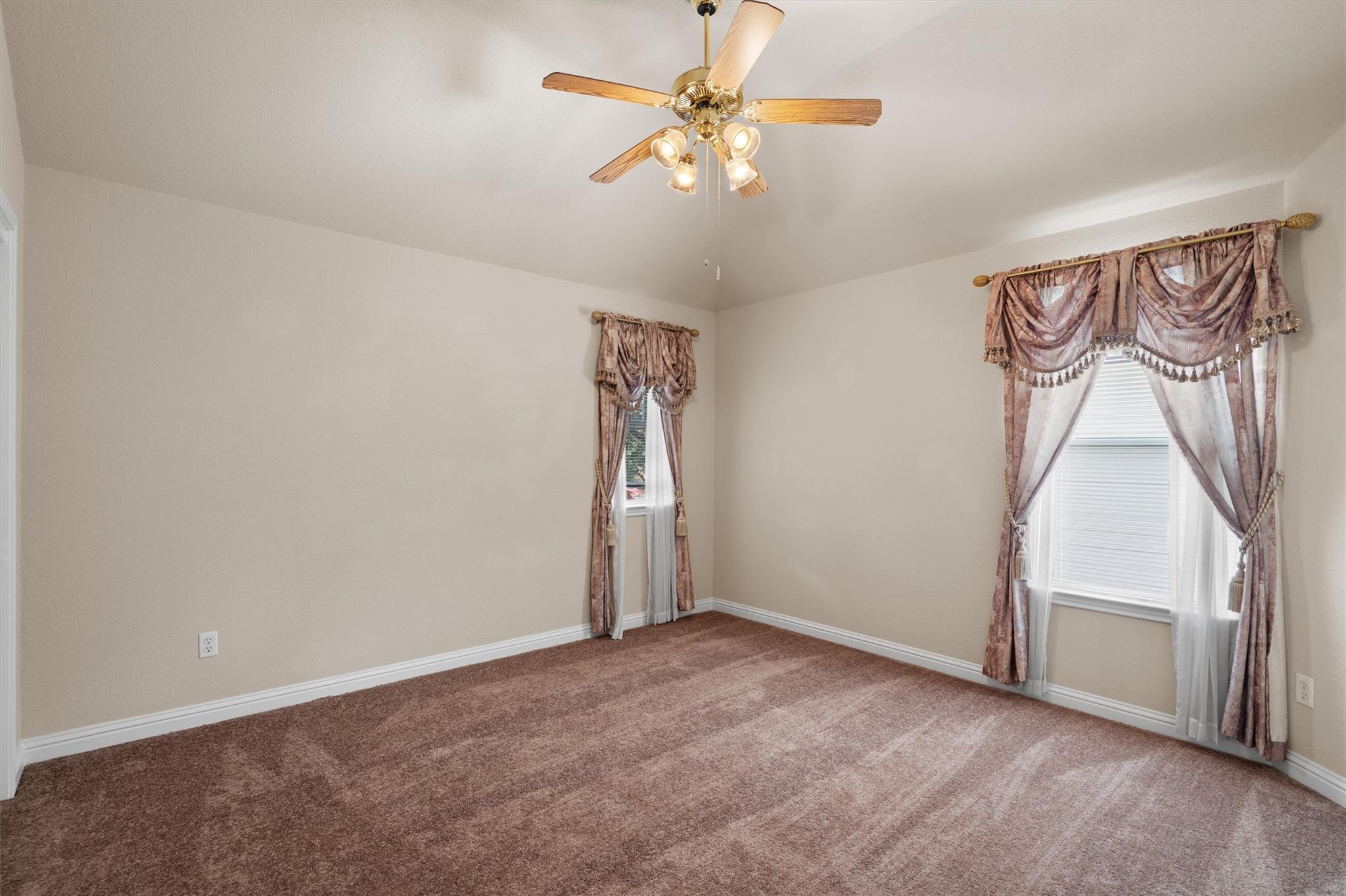 10309 Channel Island Dr, Austin, TX 78747