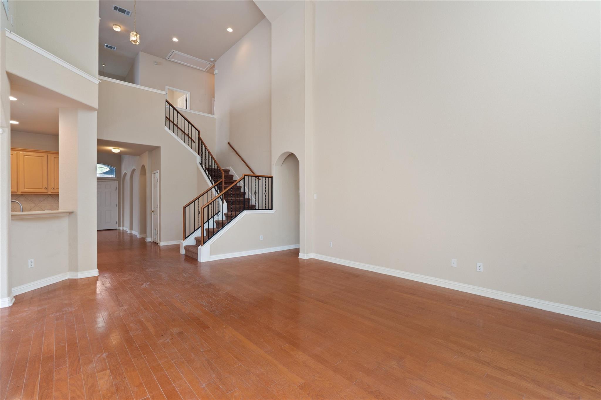 10309 Channel Island Dr, Austin, TX 78747