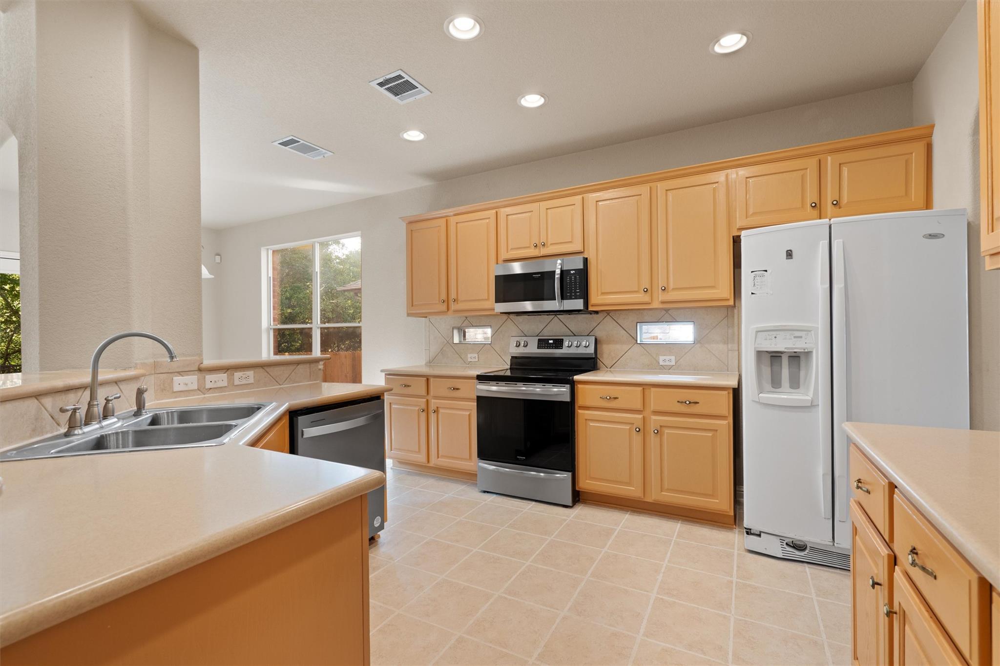 10309 Channel Island Dr, Austin, TX 78747