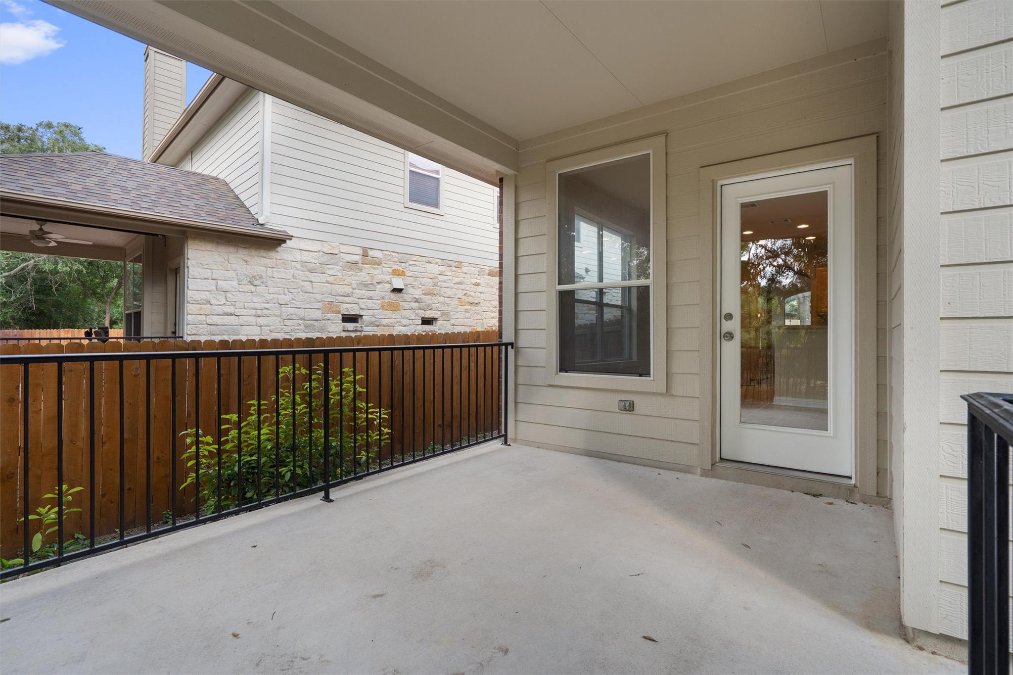 10309 Channel Island Dr, Austin, TX 78747