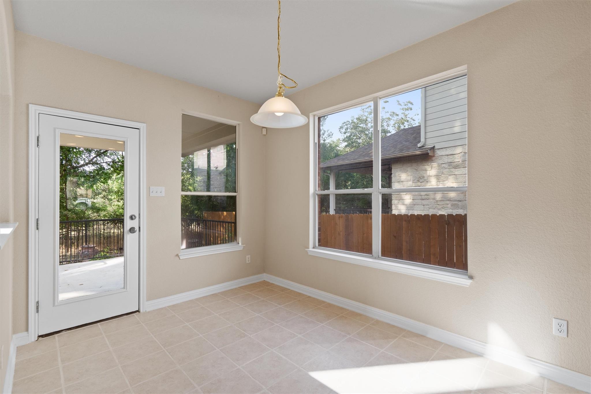 10309 Channel Island Dr, Austin, TX 78747