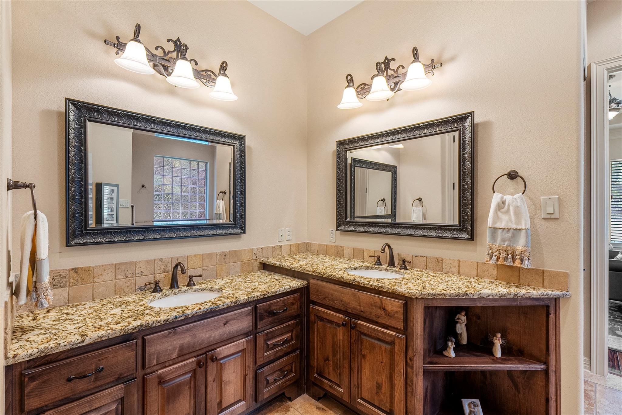 100 Portafino Ln, Georgetown, TX 78633