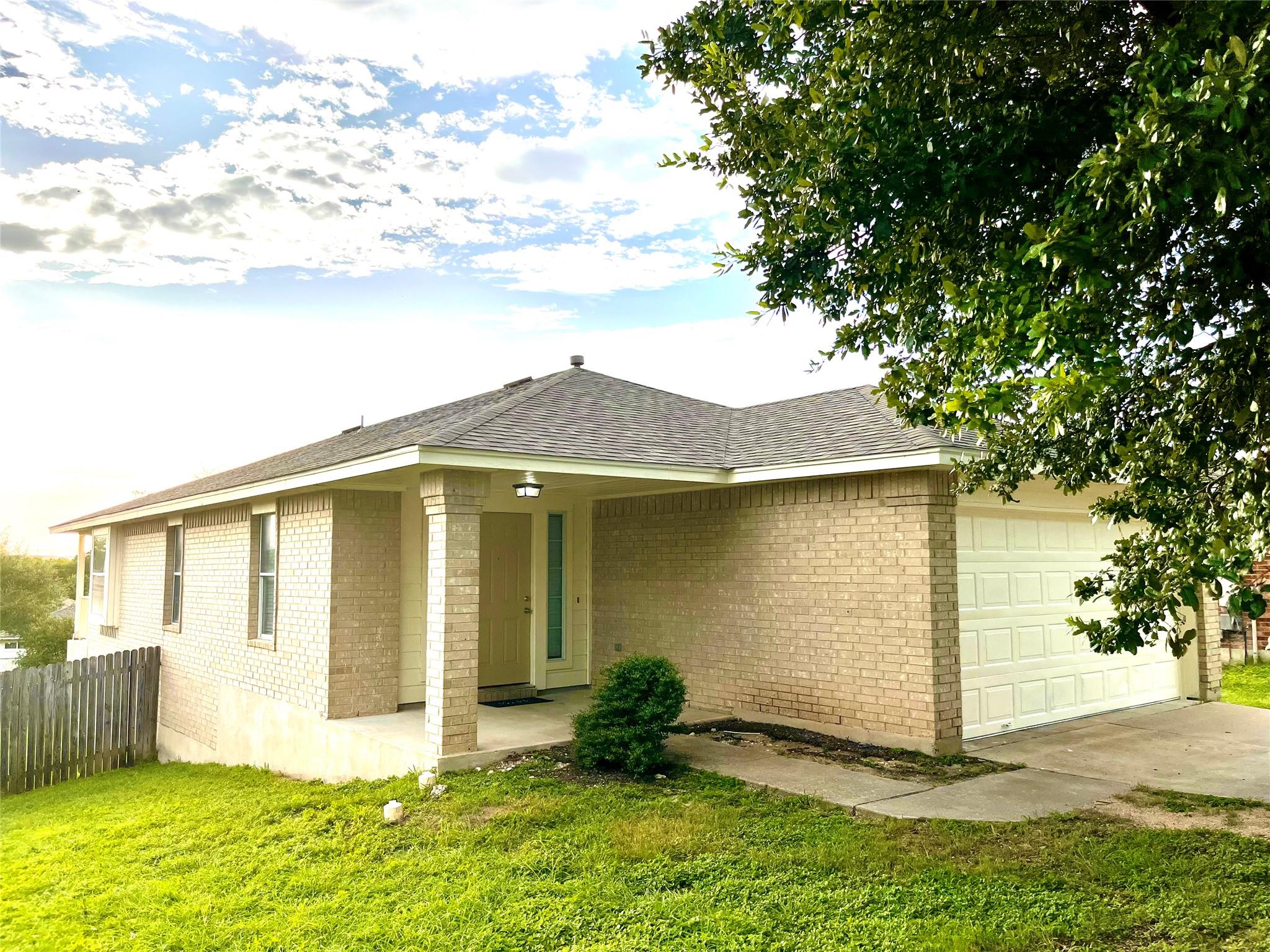 317 Tudor House Rd, Pflugerville, TX 78660