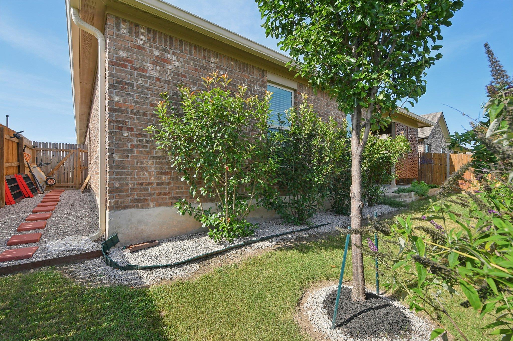 413 Longhorn Cavern Rd, Leander, TX 78641