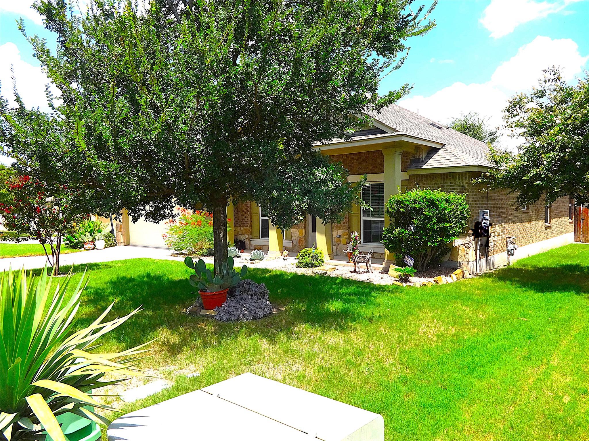 104 Lee Trevino CV Cv, Round Rock, TX 78664