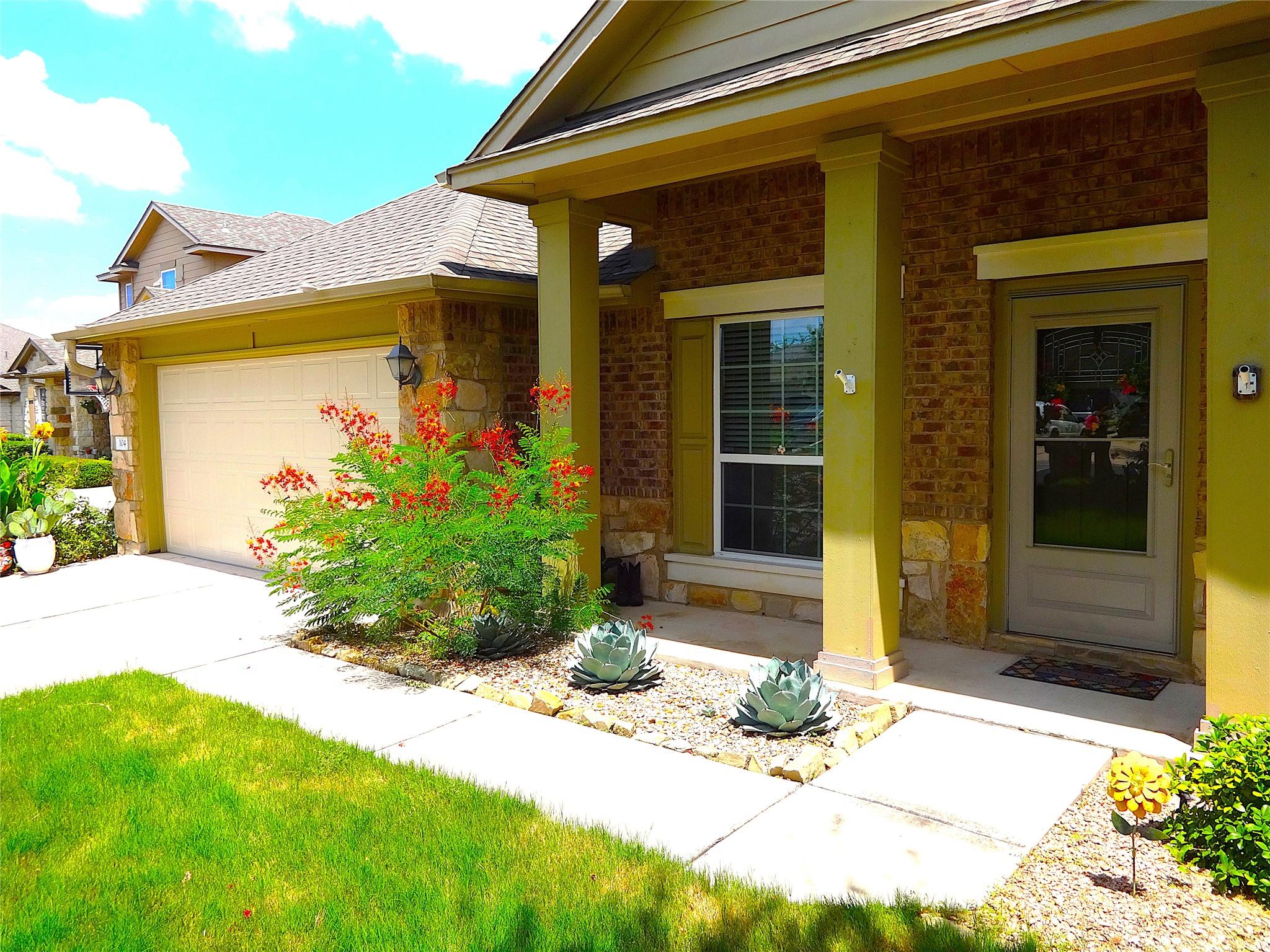 104 Lee Trevino CV Cv, Round Rock, TX 78664