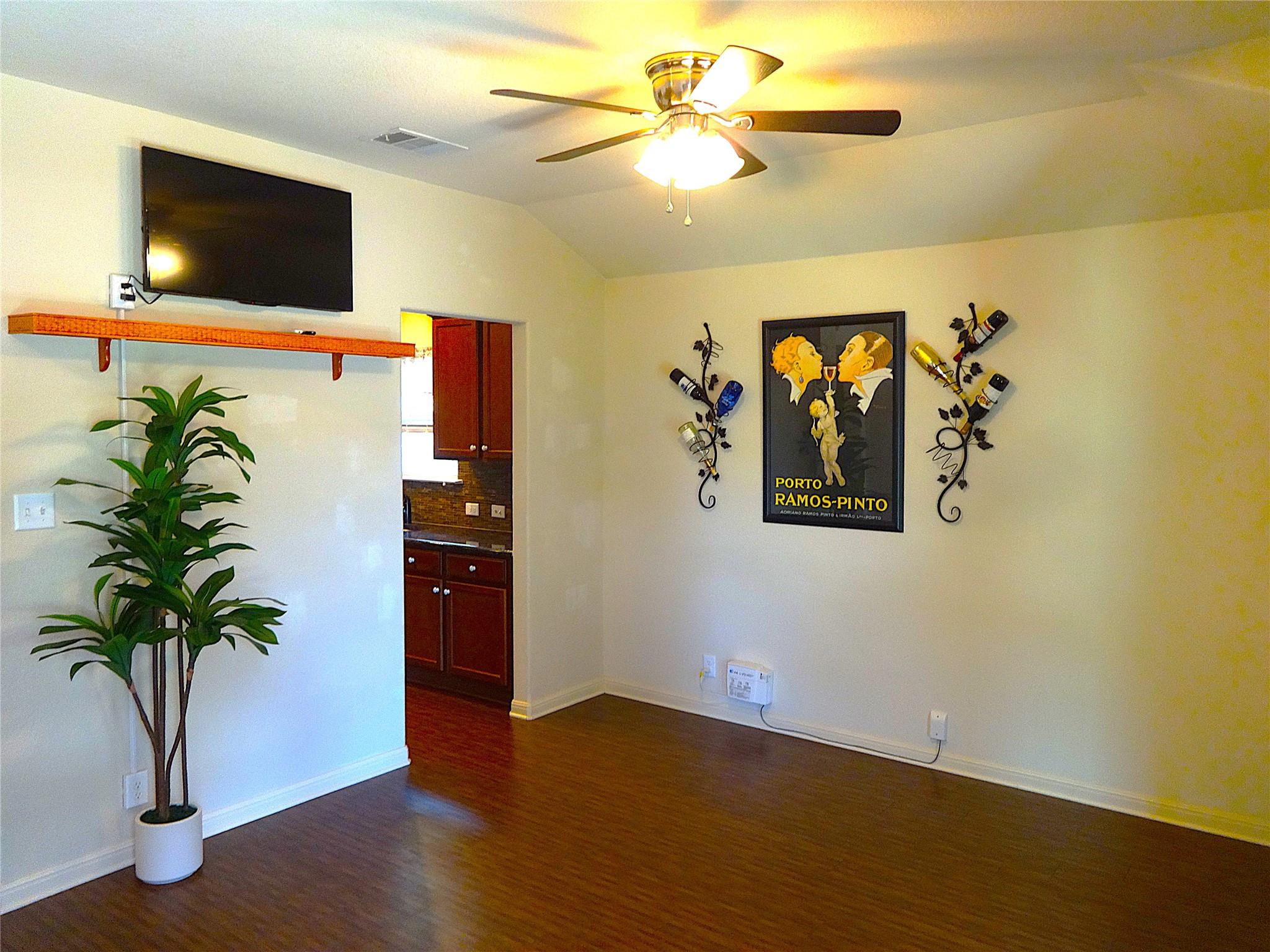 104 Lee Trevino CV Cv, Round Rock, TX 78664
