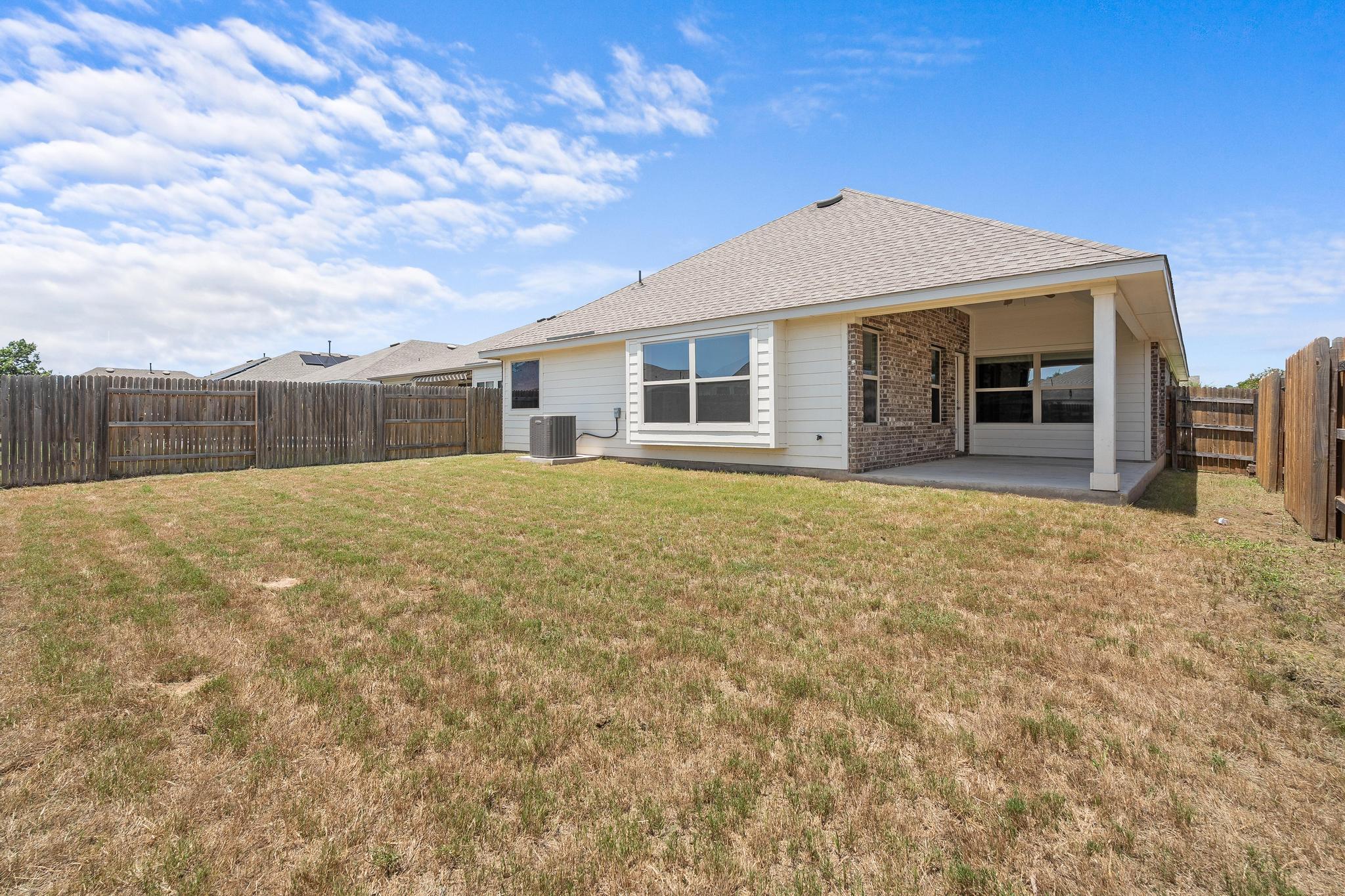 113 Crooked Trl, Bastrop, TX 78602