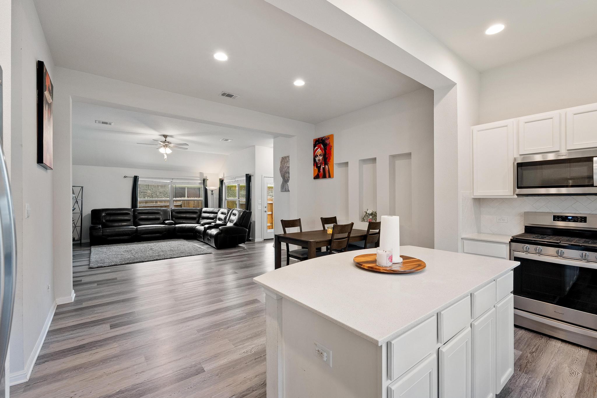 113 Crooked Trl, Bastrop, TX 78602