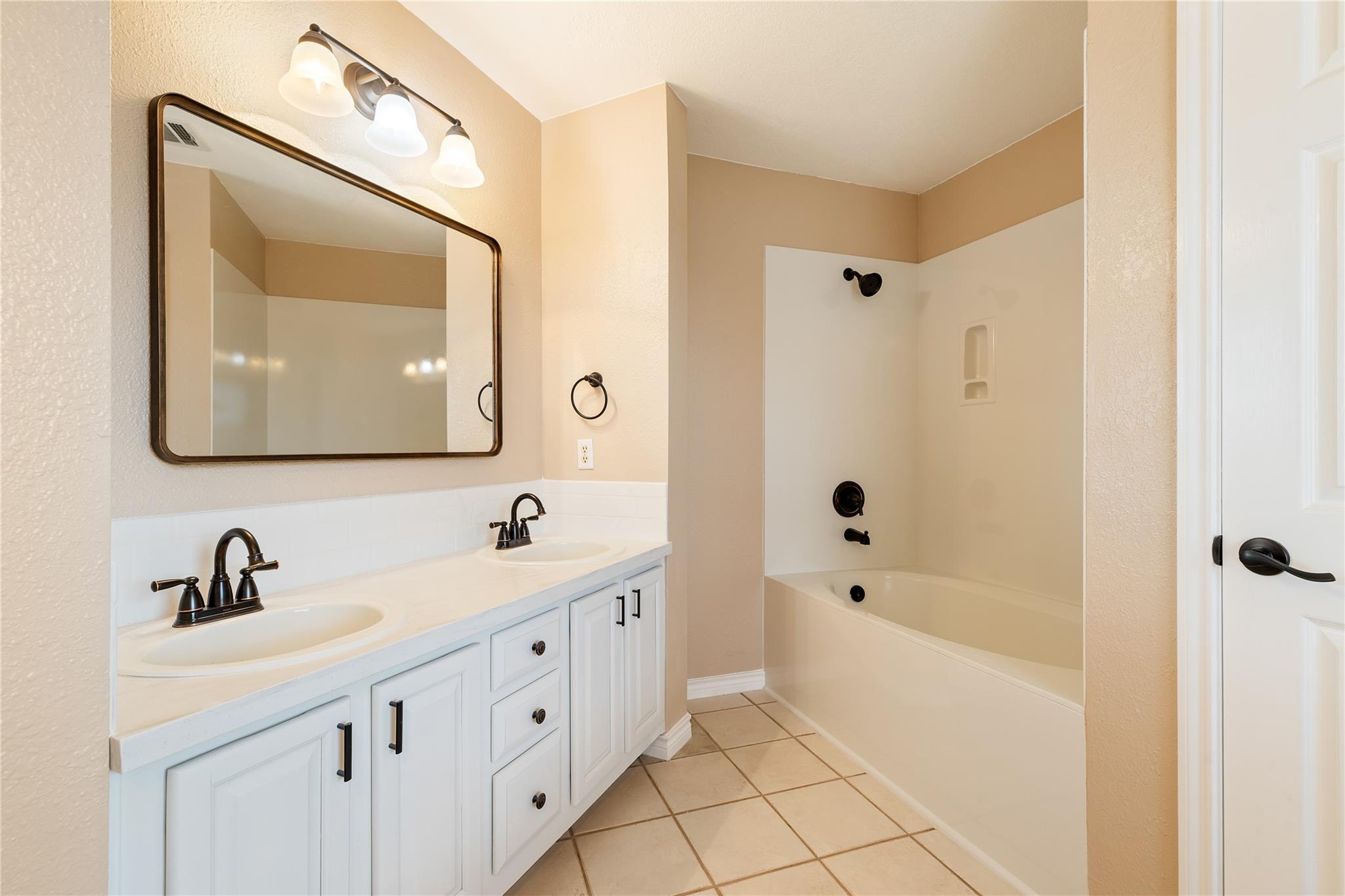 3133 Lake Cv, Round Rock, TX 78665