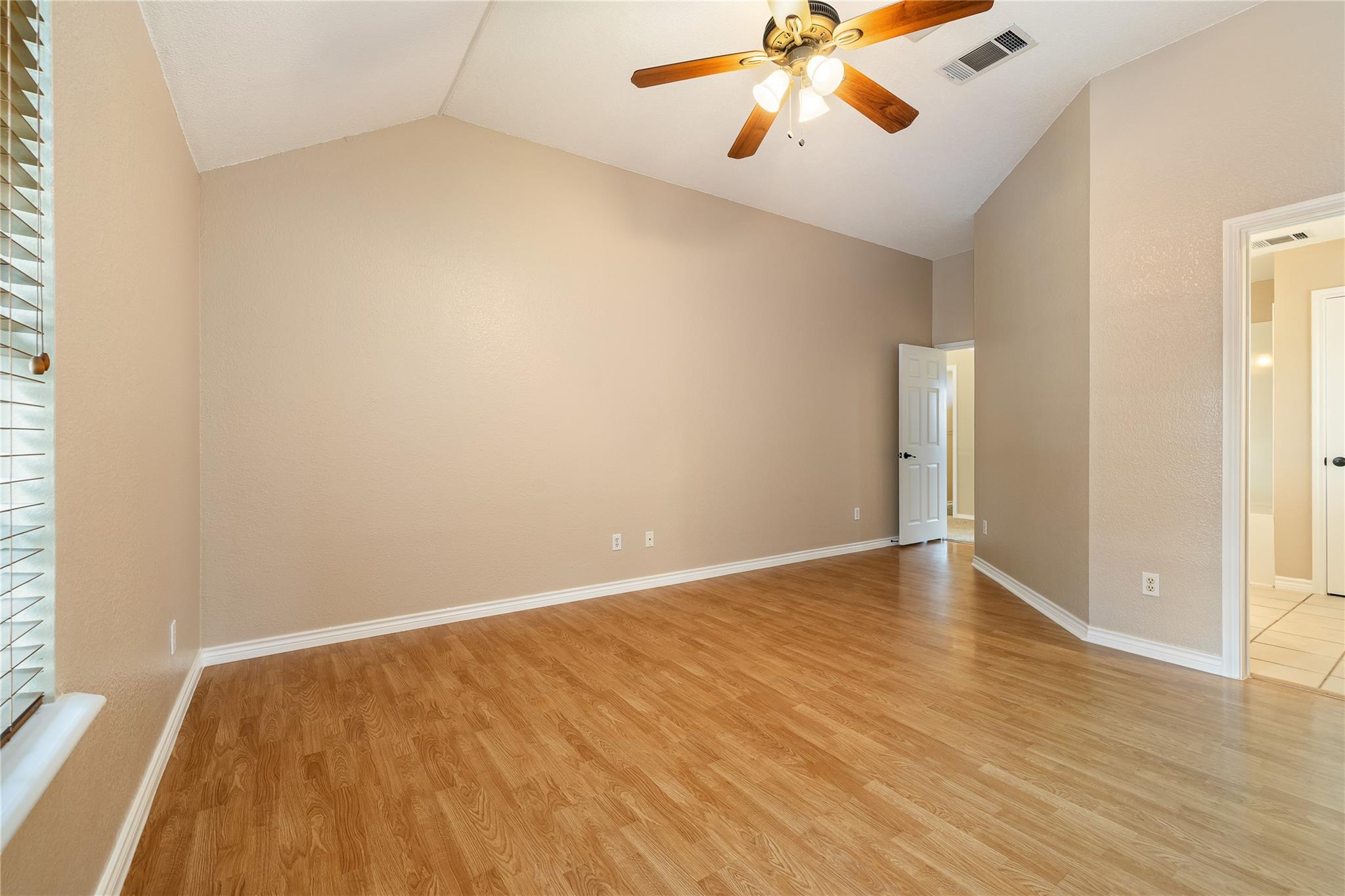 3133 Lake Cv, Round Rock, TX 78665