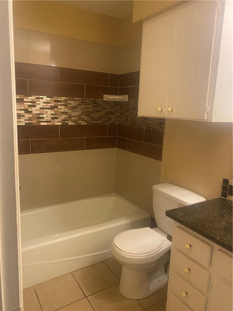 612 Park Place Pl # 303, Austin, TX 78705
