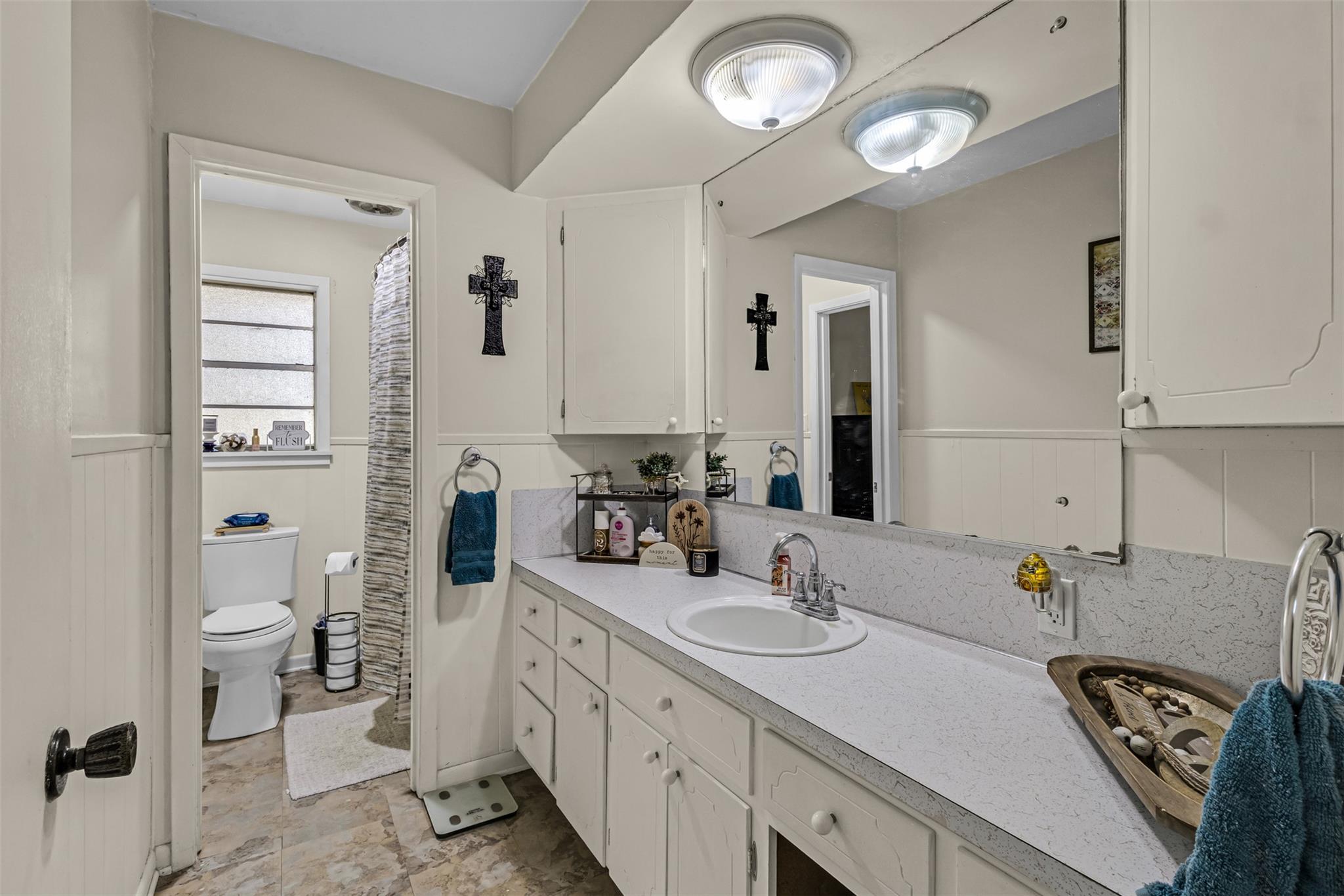 1604 N Cleveland Ave, Cameron, TX 76520