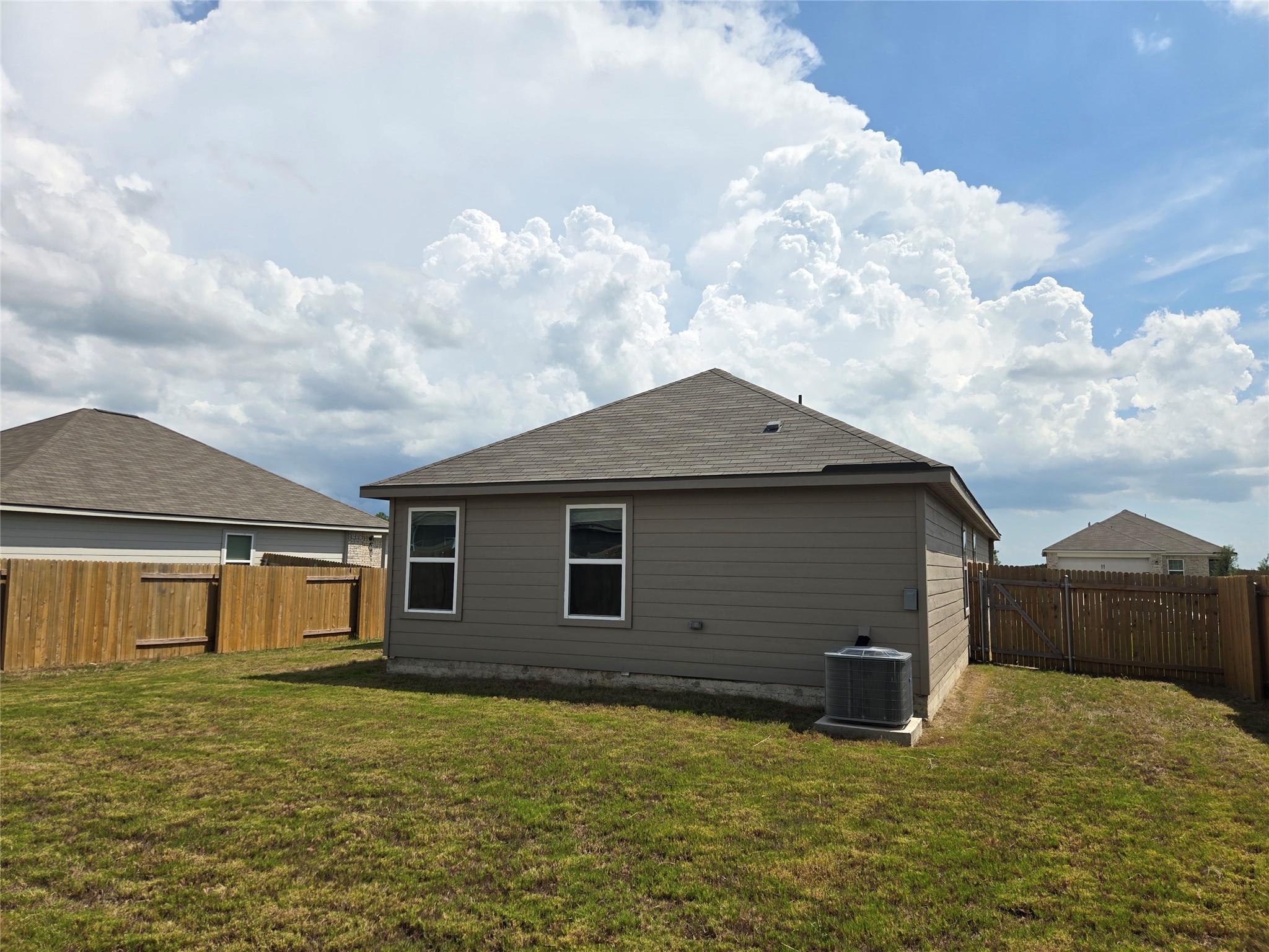 13016 Field Plow Ln, Elgin, TX 78621