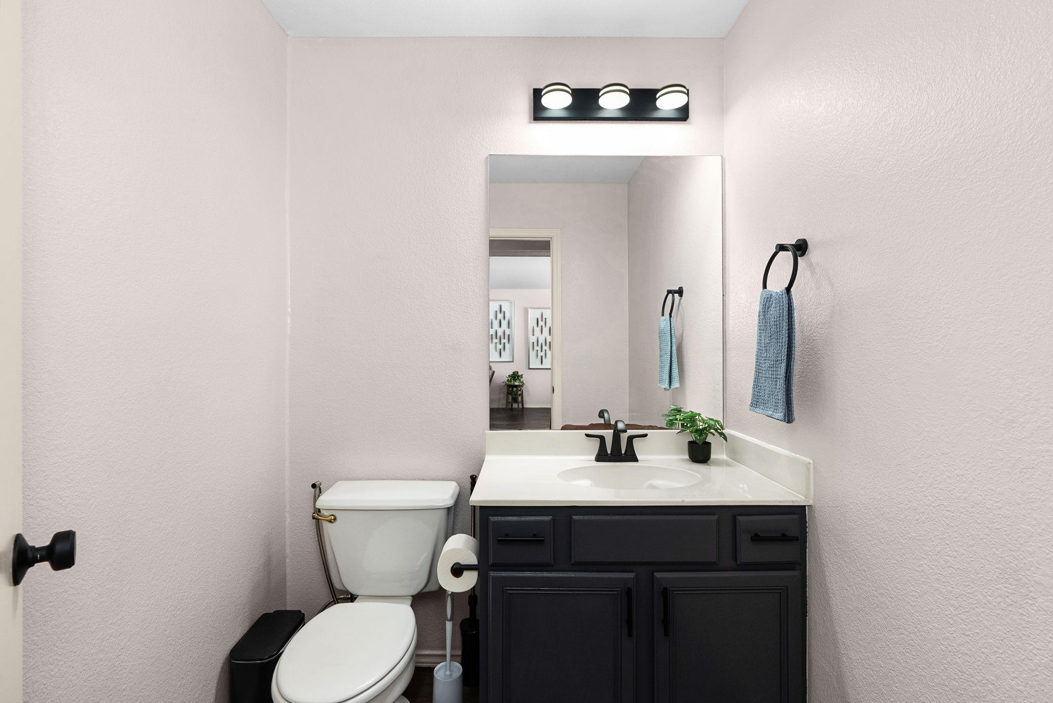 7906 Briarton Dr, Austin, TX 78747