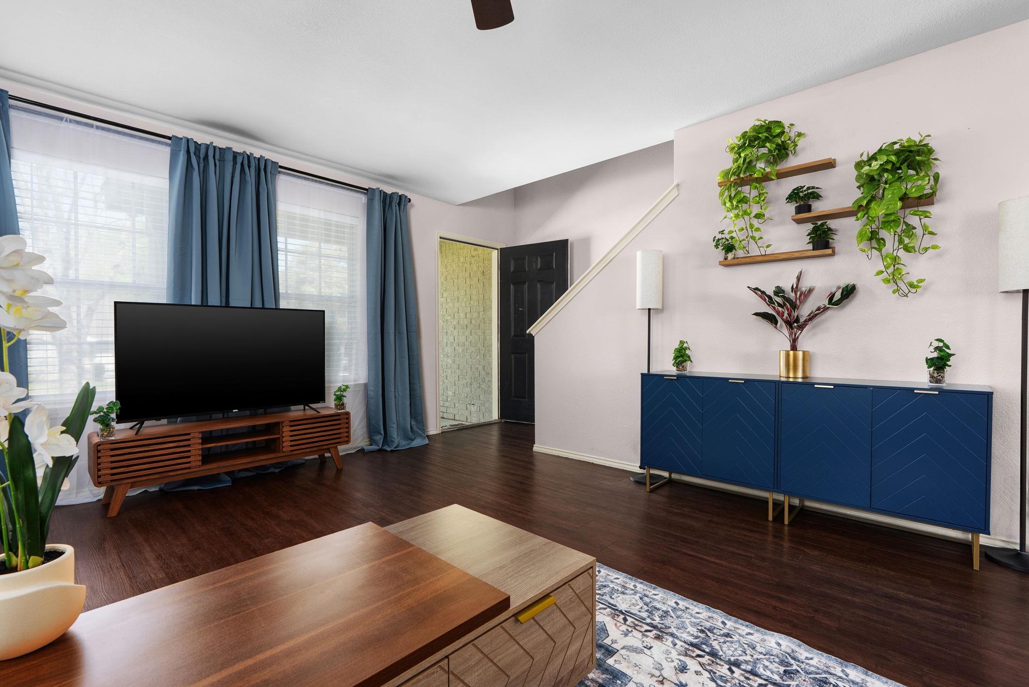 7906 Briarton Dr, Austin, TX 78747