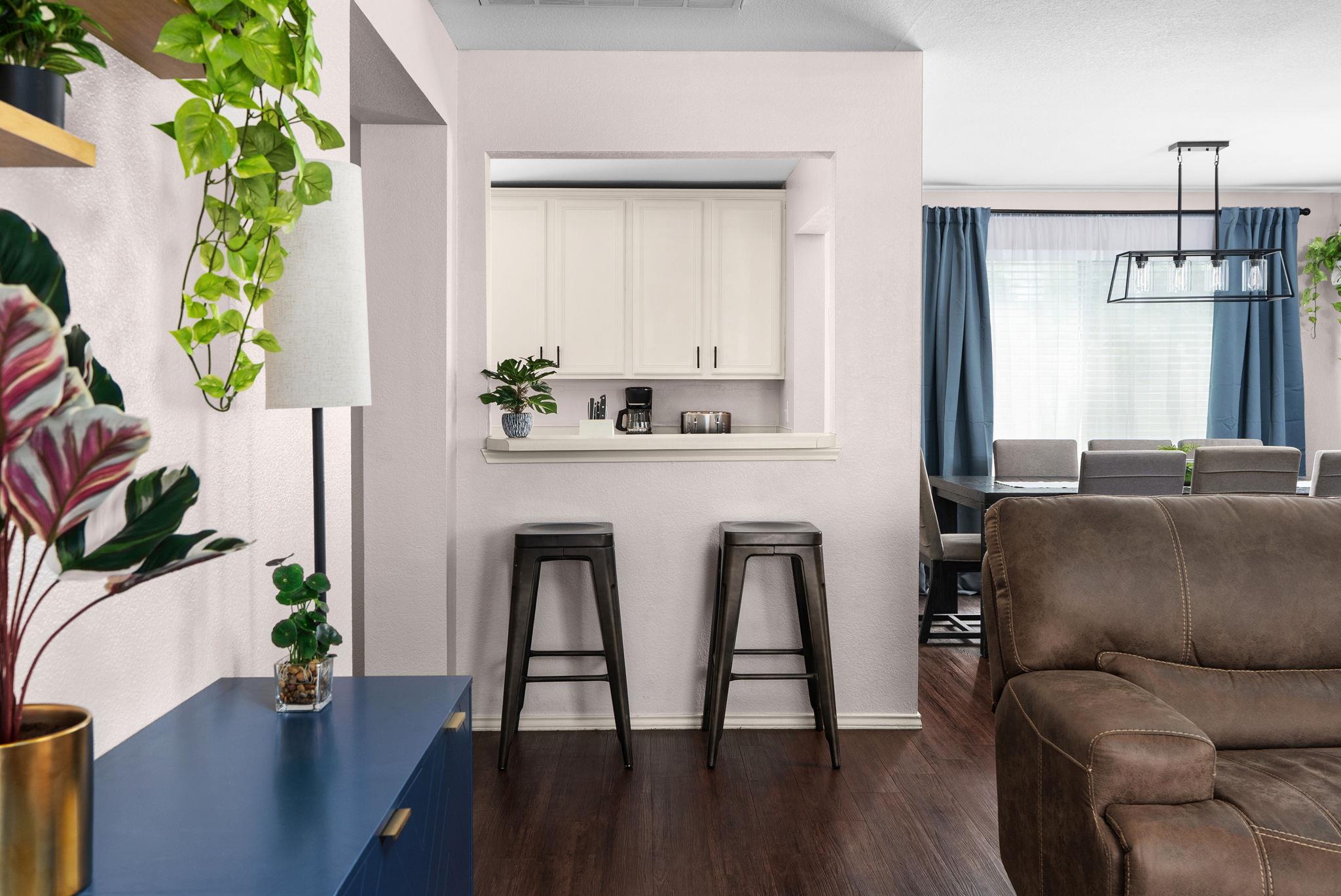 7906 Briarton Dr, Austin, TX 78747