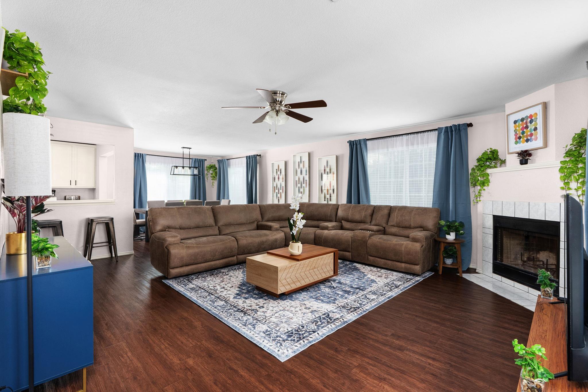 7906 Briarton Dr, Austin, TX 78747