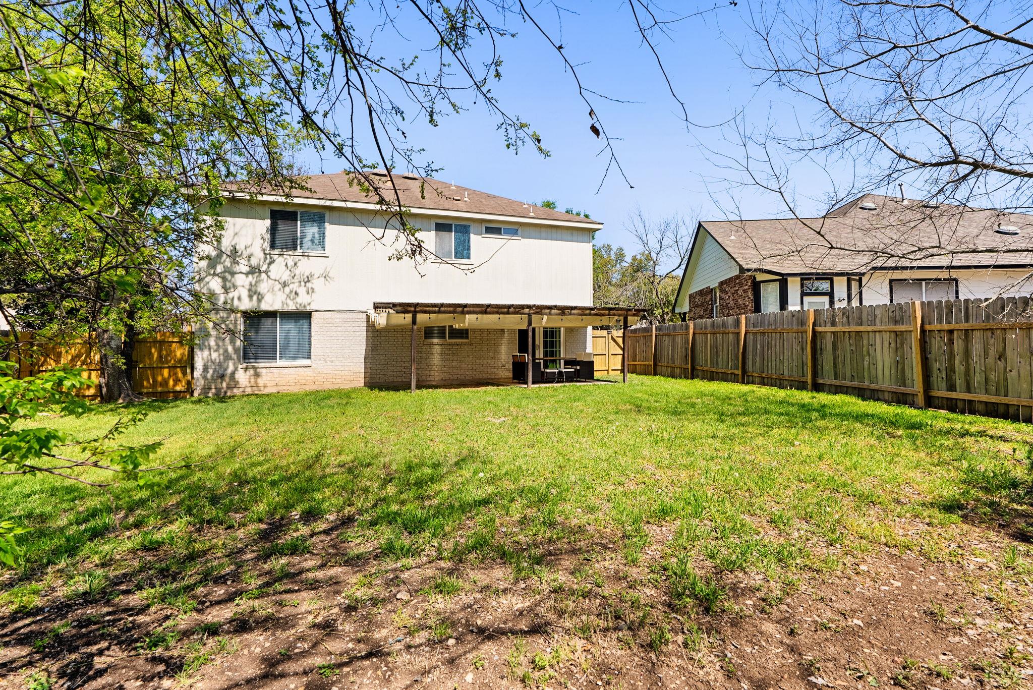 7906 Briarton Dr, Austin, TX 78747