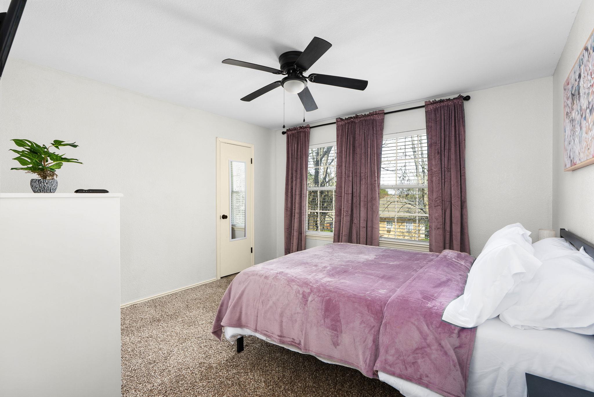 7906 Briarton Dr, Austin, TX 78747