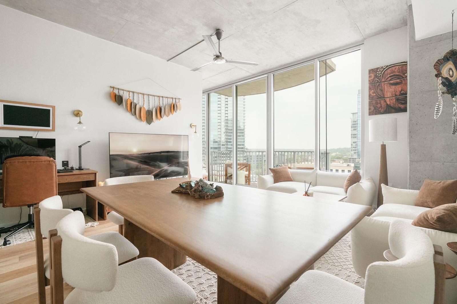 360 Nueces St # 1018, Austin, TX 78701