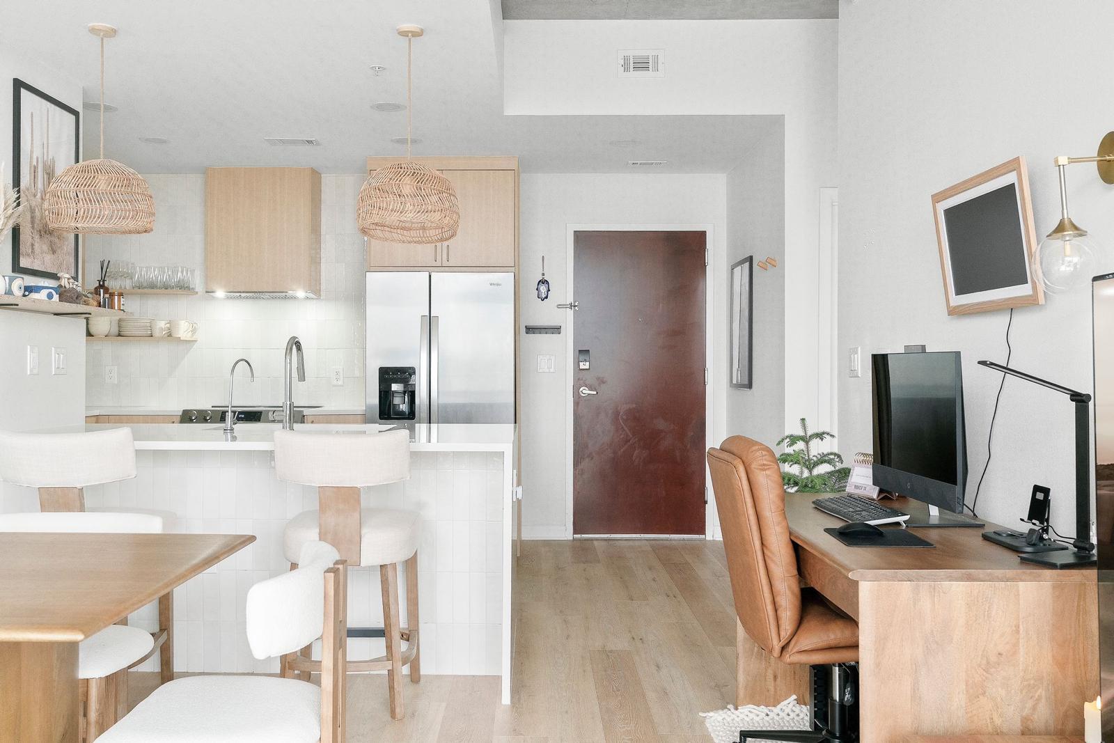 360 Nueces St # 1018, Austin, TX 78701