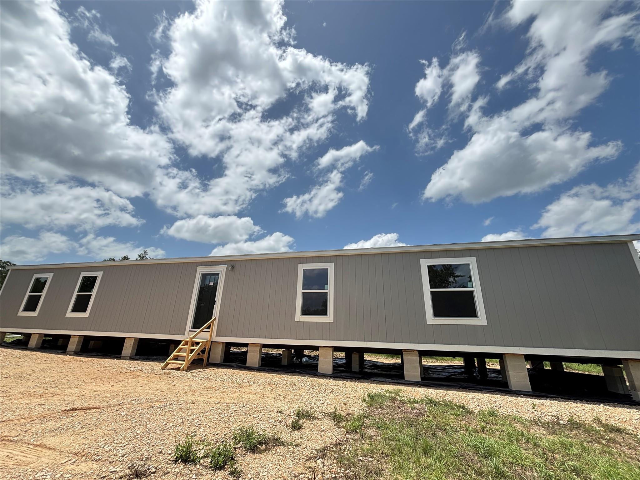 277 Elm Forest Loop # #B, Cedar Creek, TX 78612