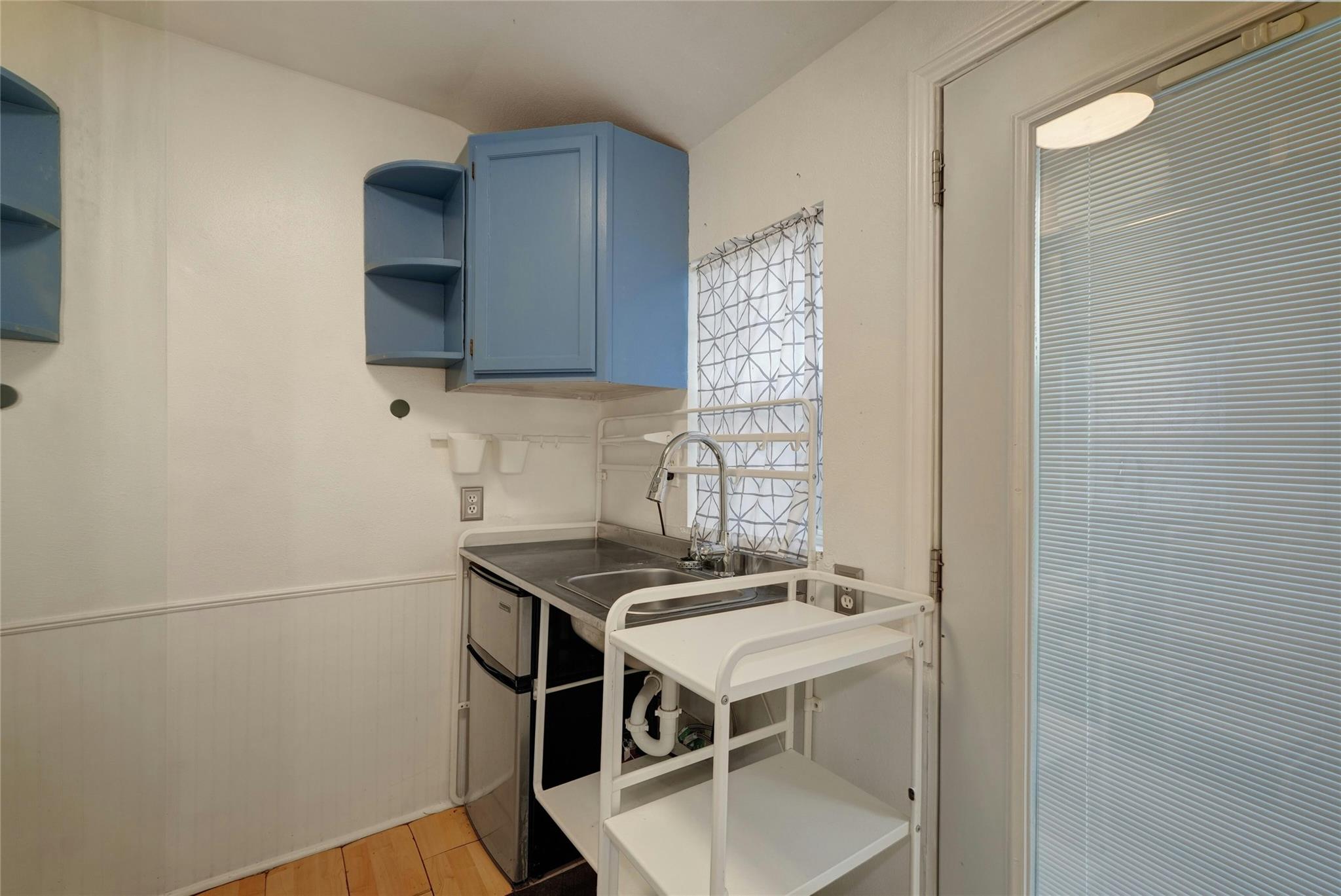 904 E 55th 1/2 St, Austin, TX 78751