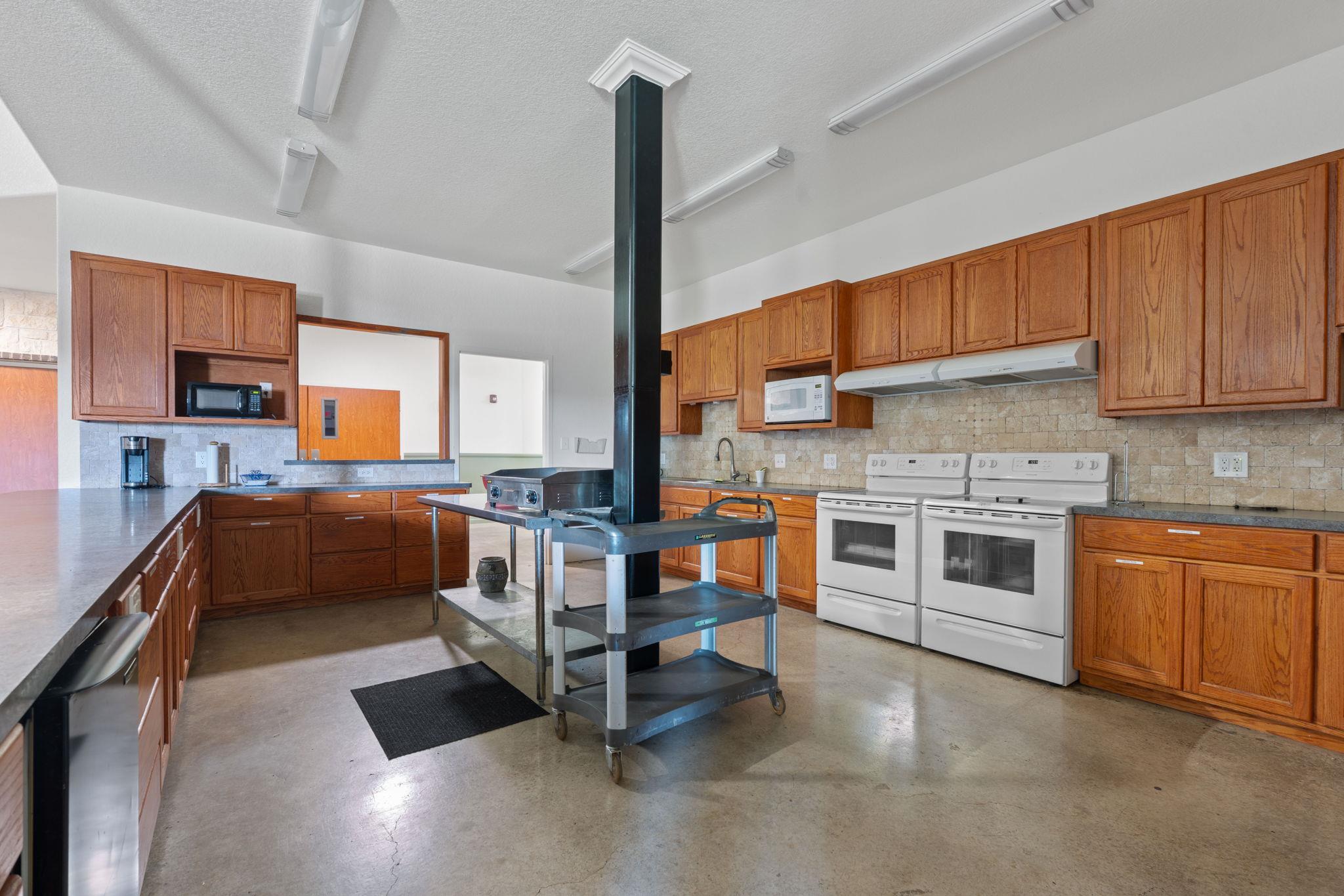 2401 N US HWY 281 Highway, Burnet, TX 78611