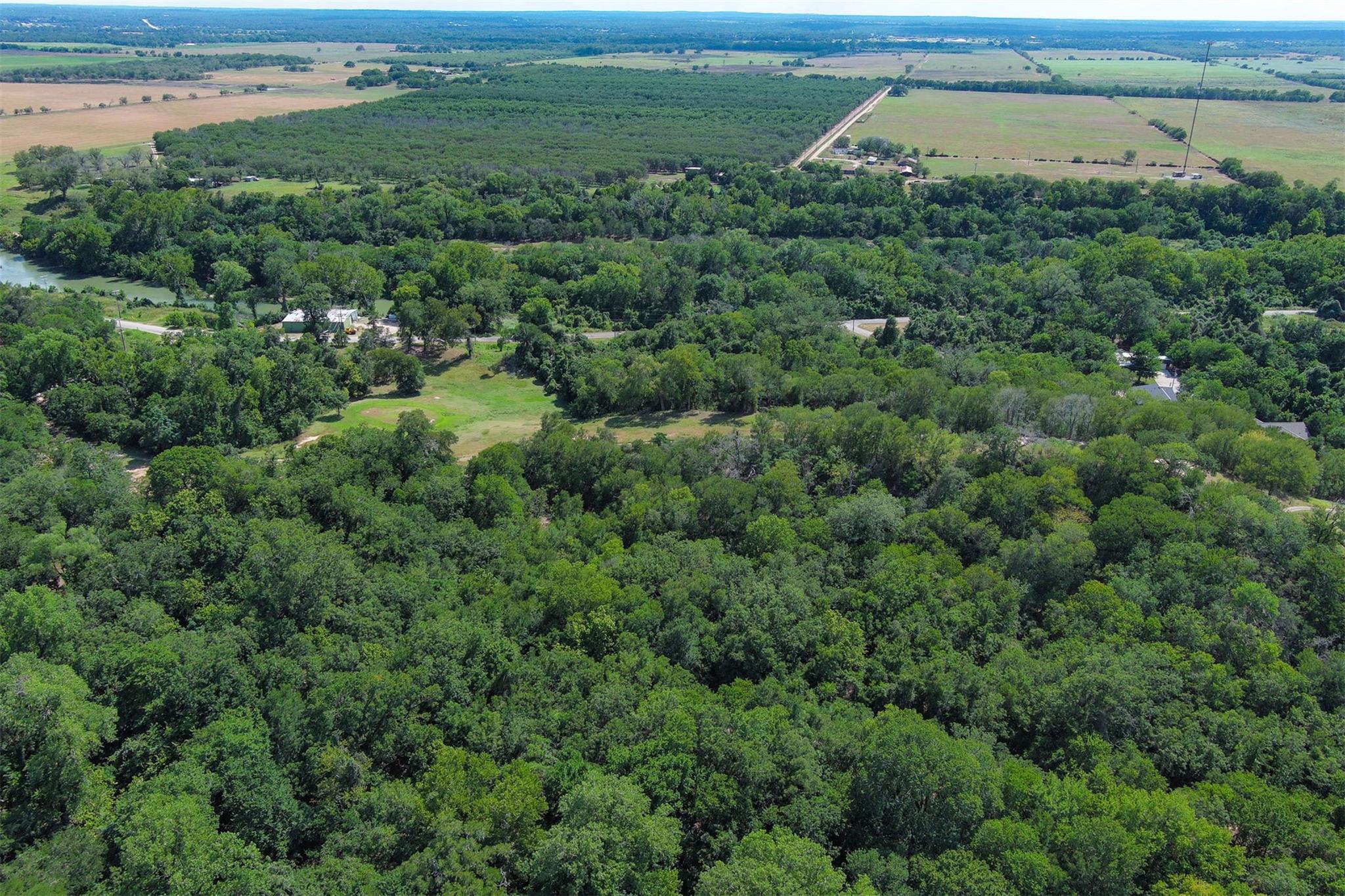 128 Kaukonahua Ln, Bastrop, TX 78602