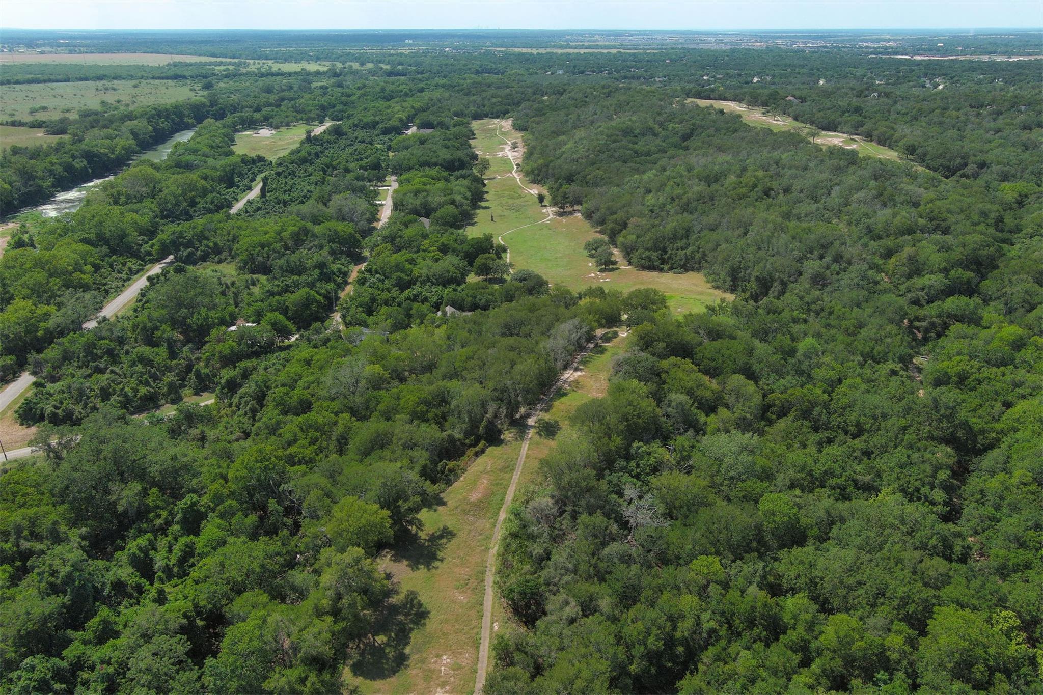 128 Kaukonahua Ln, Bastrop, TX 78602