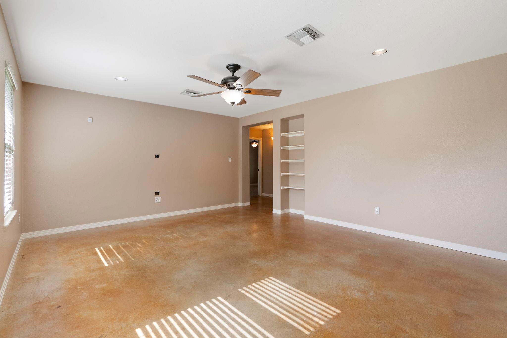 1237 Ridge Harbor Dr, Spicewood, TX 78669